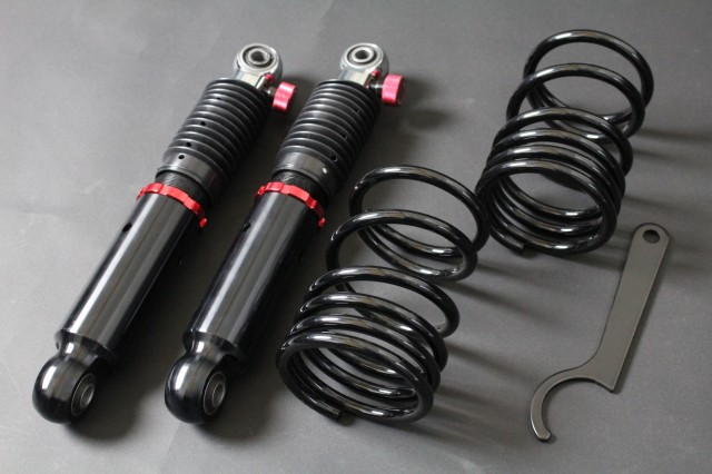 スズキ】【ワゴンR】MC11S/MC12S/MC21S ULTRA MAX車高調（リアのみ） LEON