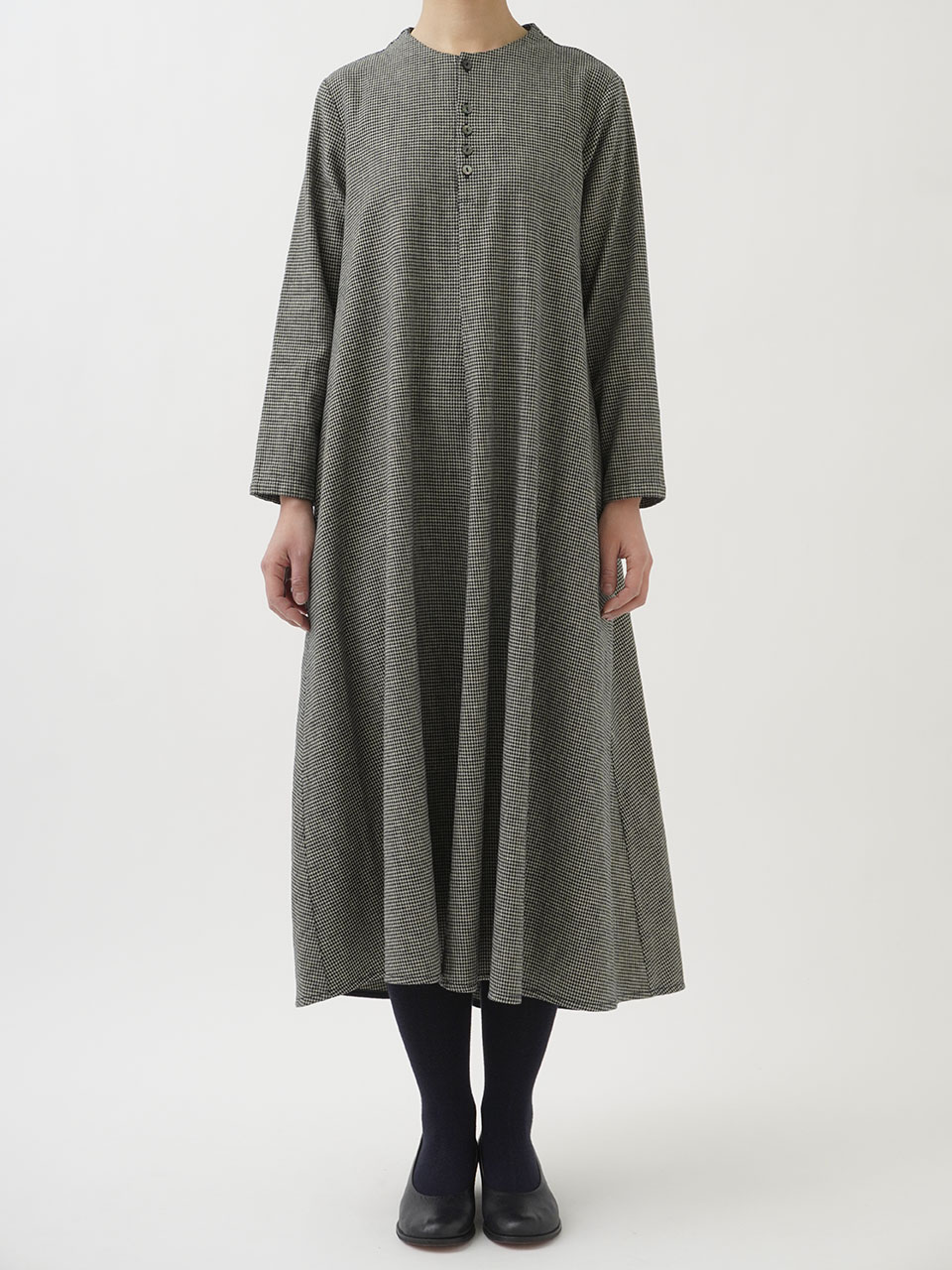 16／－インディゴ千鳥ボトル襟ワンピース