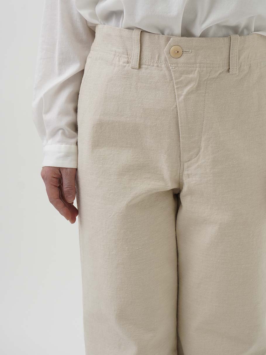 ラフィバックチノストレートパンツ