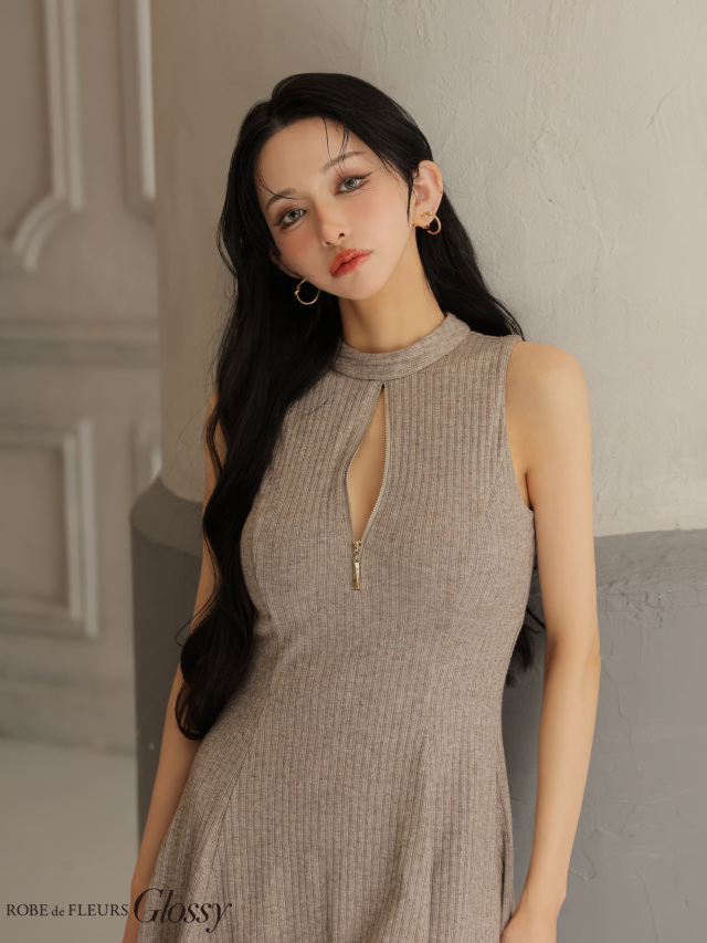 XSサイズあり】ラメニットハイネックノースリーブフレアミニキャバ