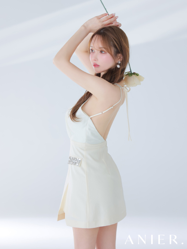 XSサイズあり】Satin Bijou back open halter mini dress (anier4051)