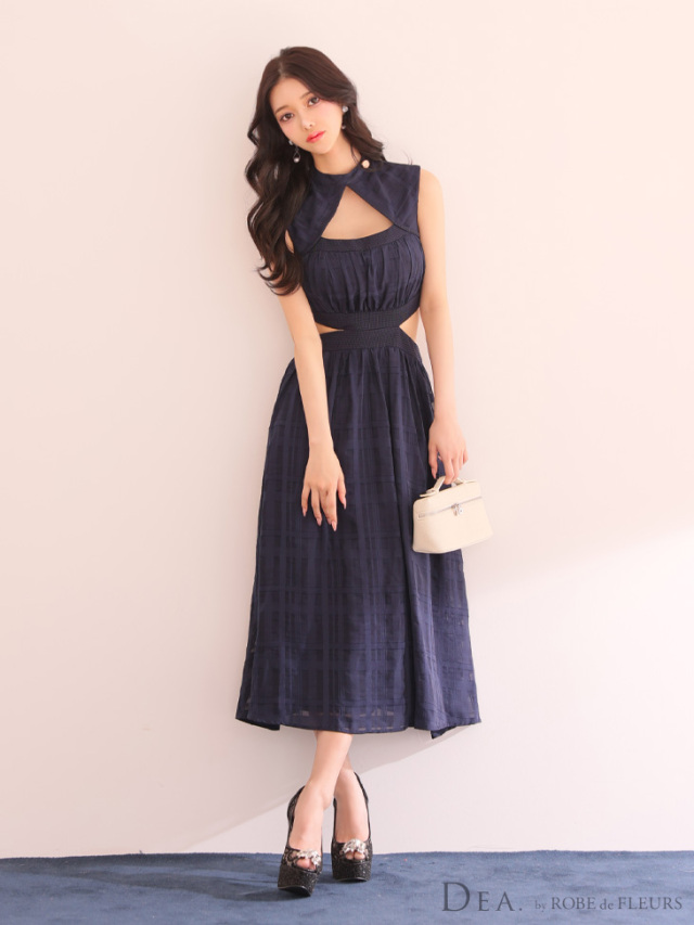 Lサイズあり】バストオープンカット×ウエストスリットチェックフレア