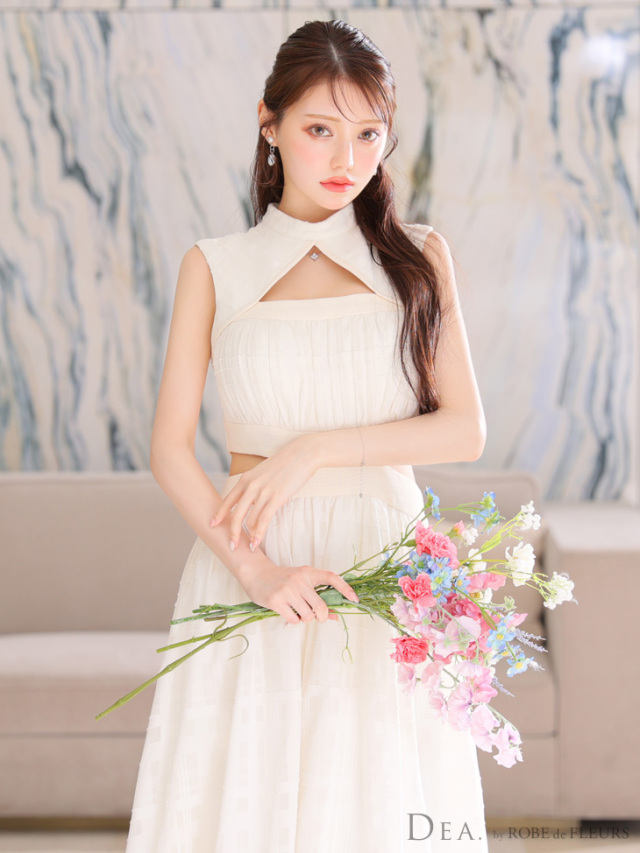 Lサイズあり】バストオープンカット×ウエストスリットチェックフレア