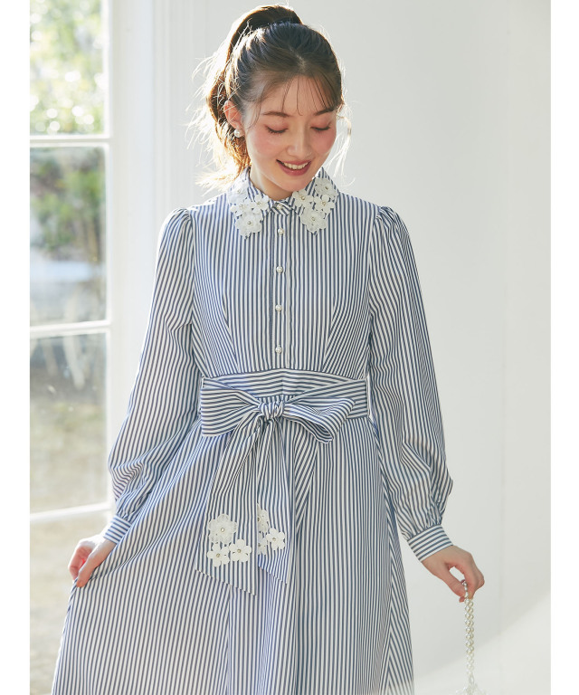 ウエストリボン付き立体フラワーレース装飾ストライプシャツワンピース