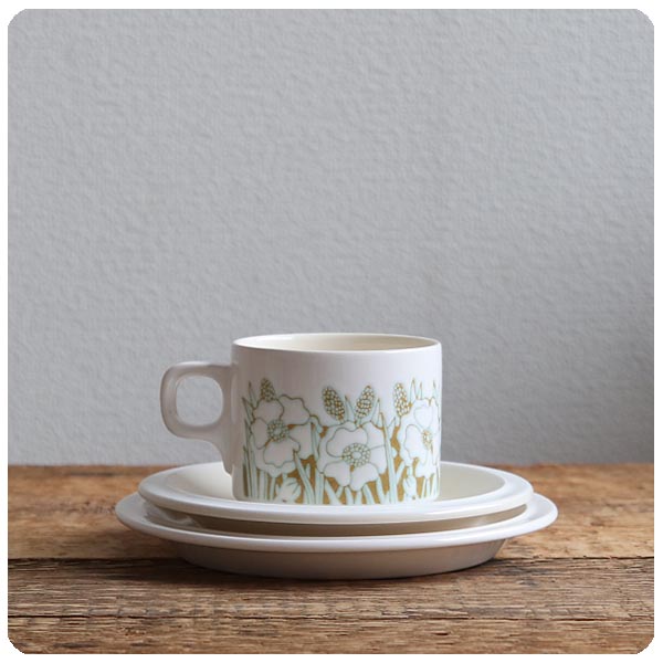 イギリス ヴィンテージ ホーンジー カップ＆ソーサートリオ/FLEUR