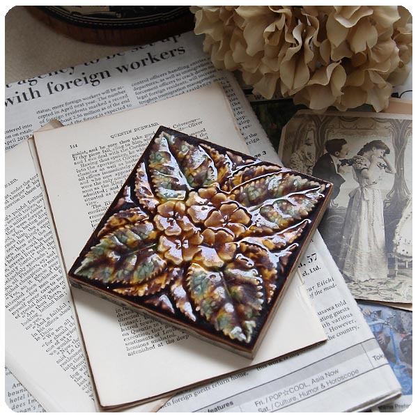 イギリス アンティーク タイル 花柄 インテリア 陶器 英国 鍋敷き 雑貨