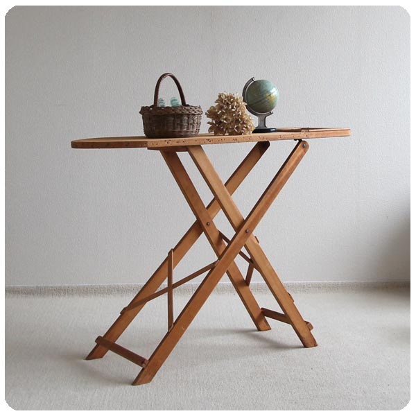 イギリス アンティーク アイロン台/折りたたみ式/作業台/ディスプレイ