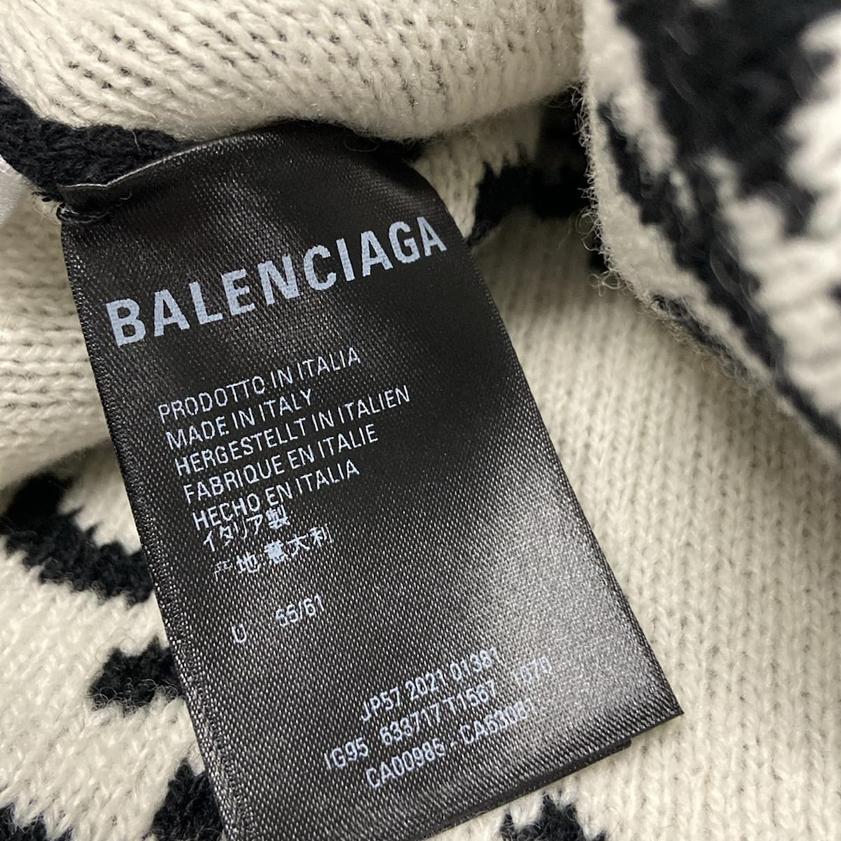 バレンシアガ ニット帽 55/61 ロゴ ビーニー 633717 黒×白 ウール
