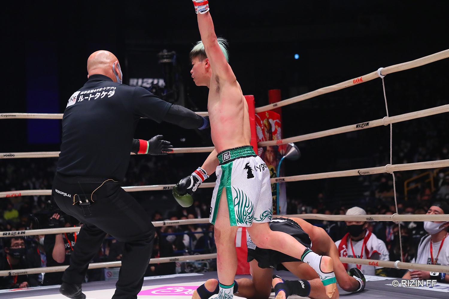 HATTRICK（ハットトリック）-選手の想いをファンへ届ける公式