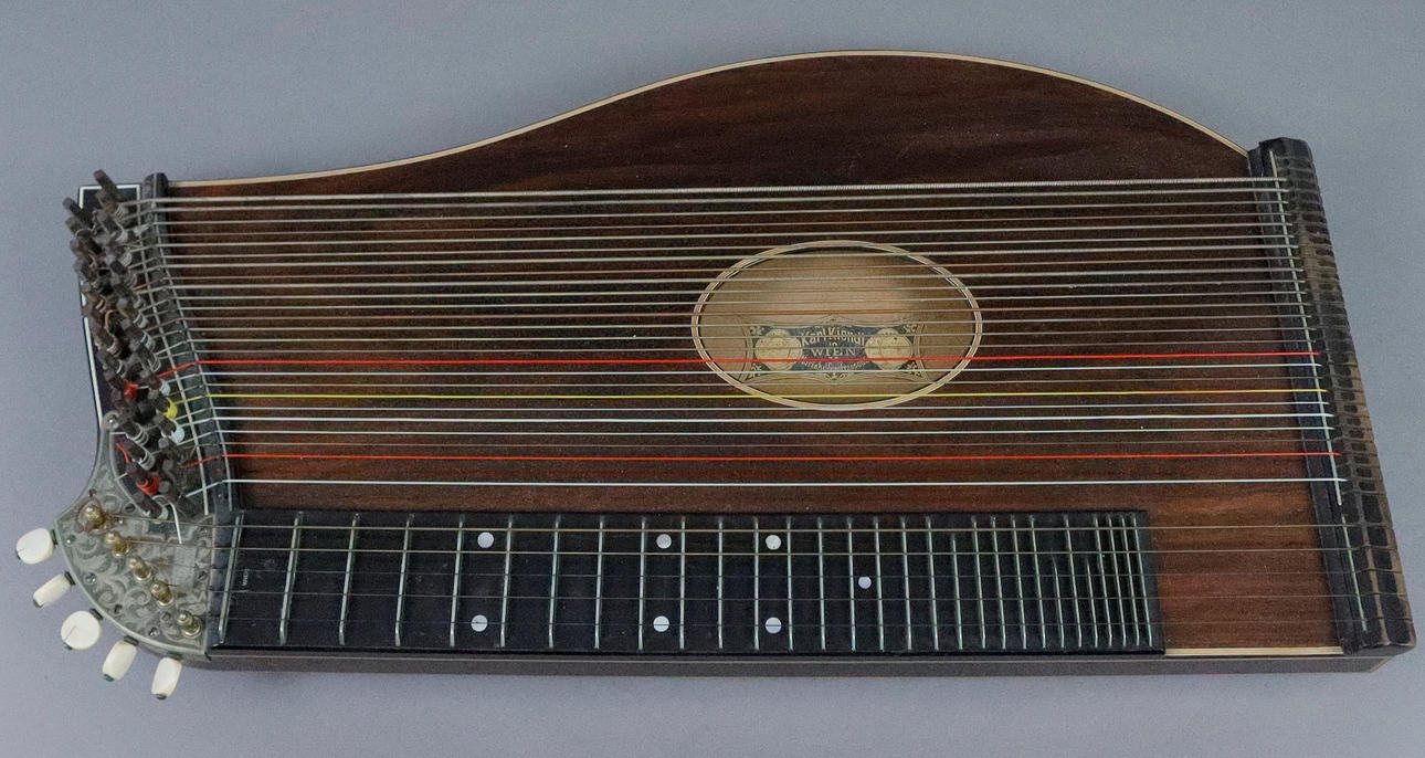 ZITHER, Karl Kiendl, Vienna, around 1900. Collectables - Musical