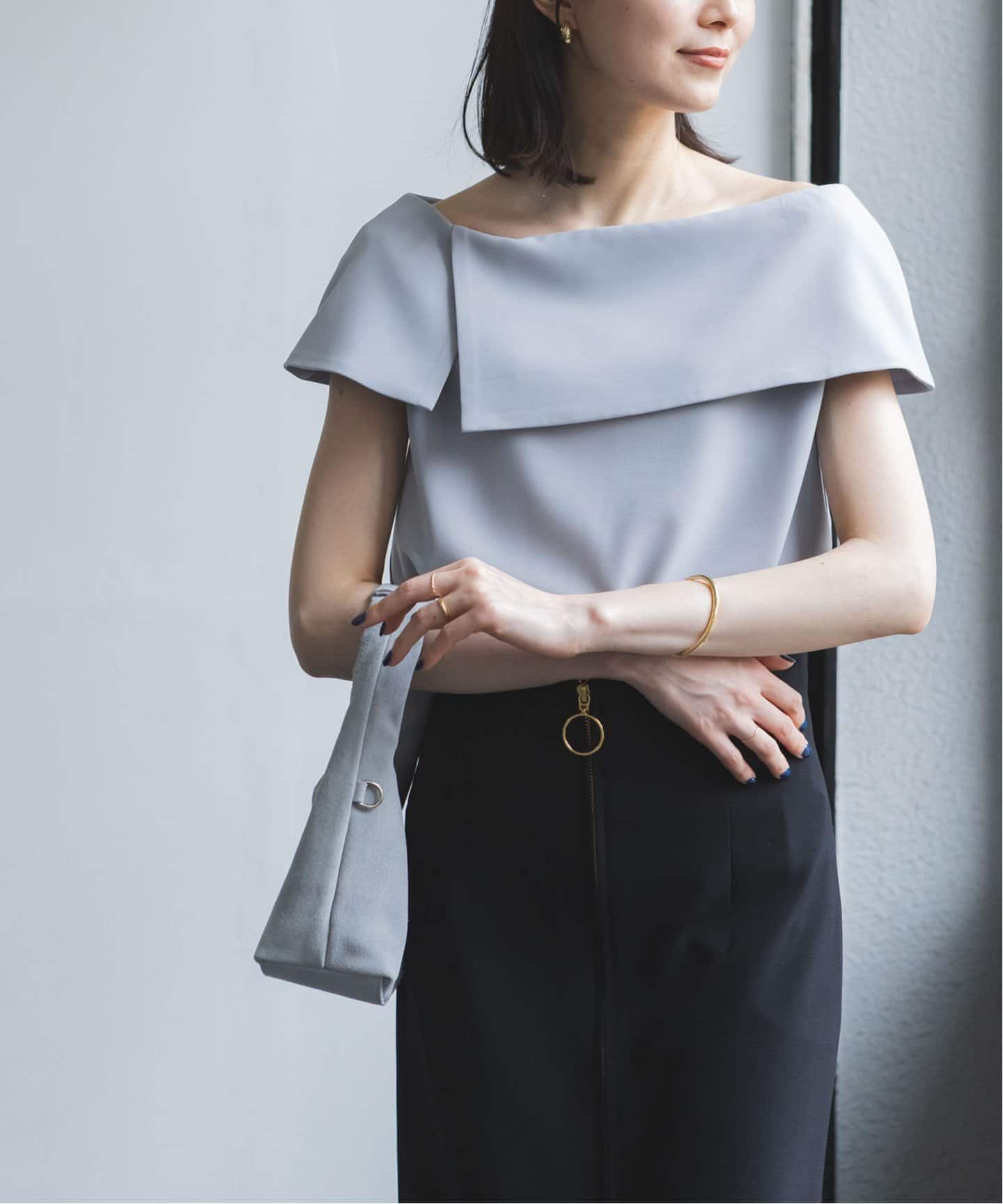 話題沸騰のケープブラウスが新素材になって再入荷！｜NOBLE｜ブログ