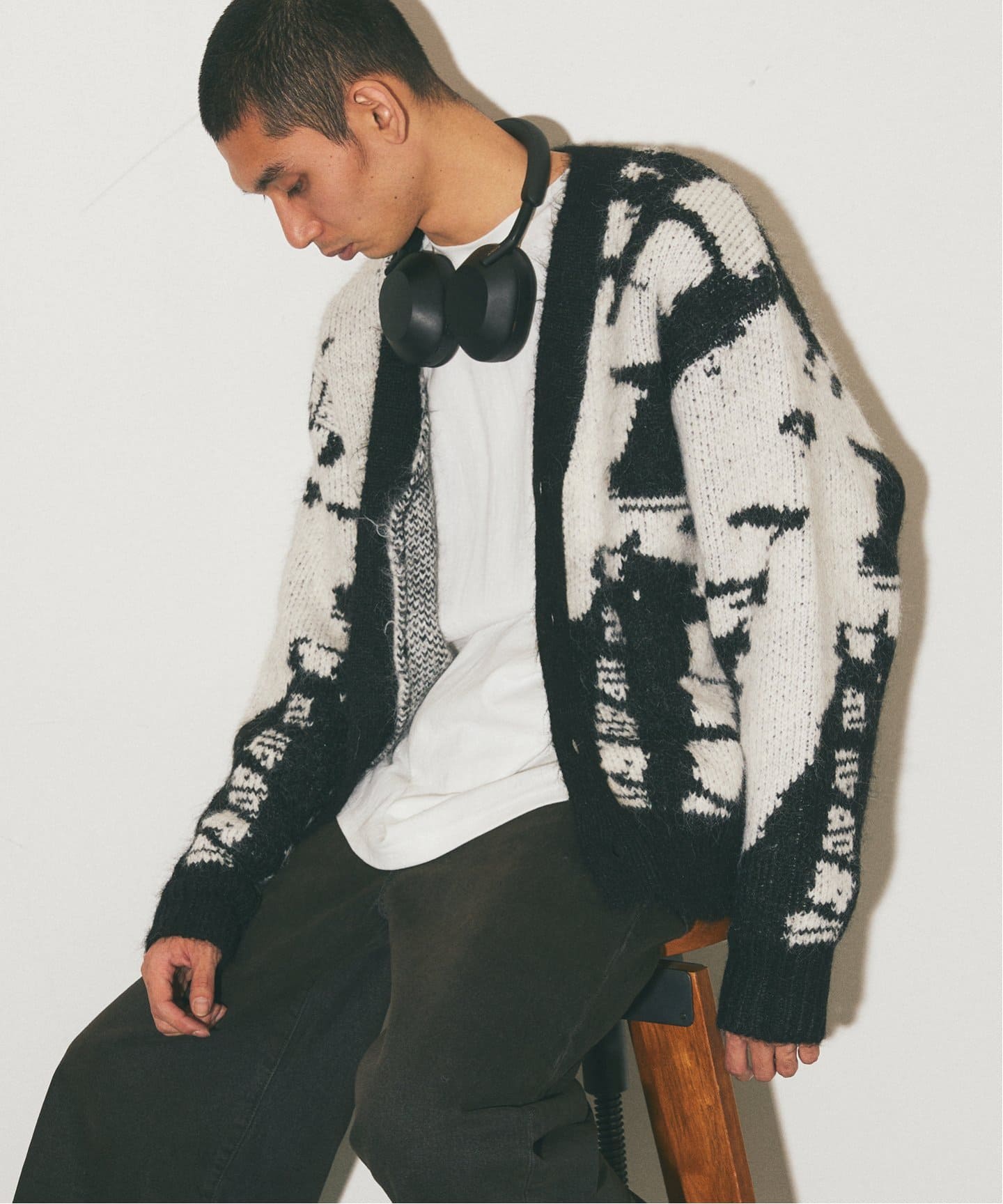 ルーズジャガード アブストラクト カーディガン（カーディガン