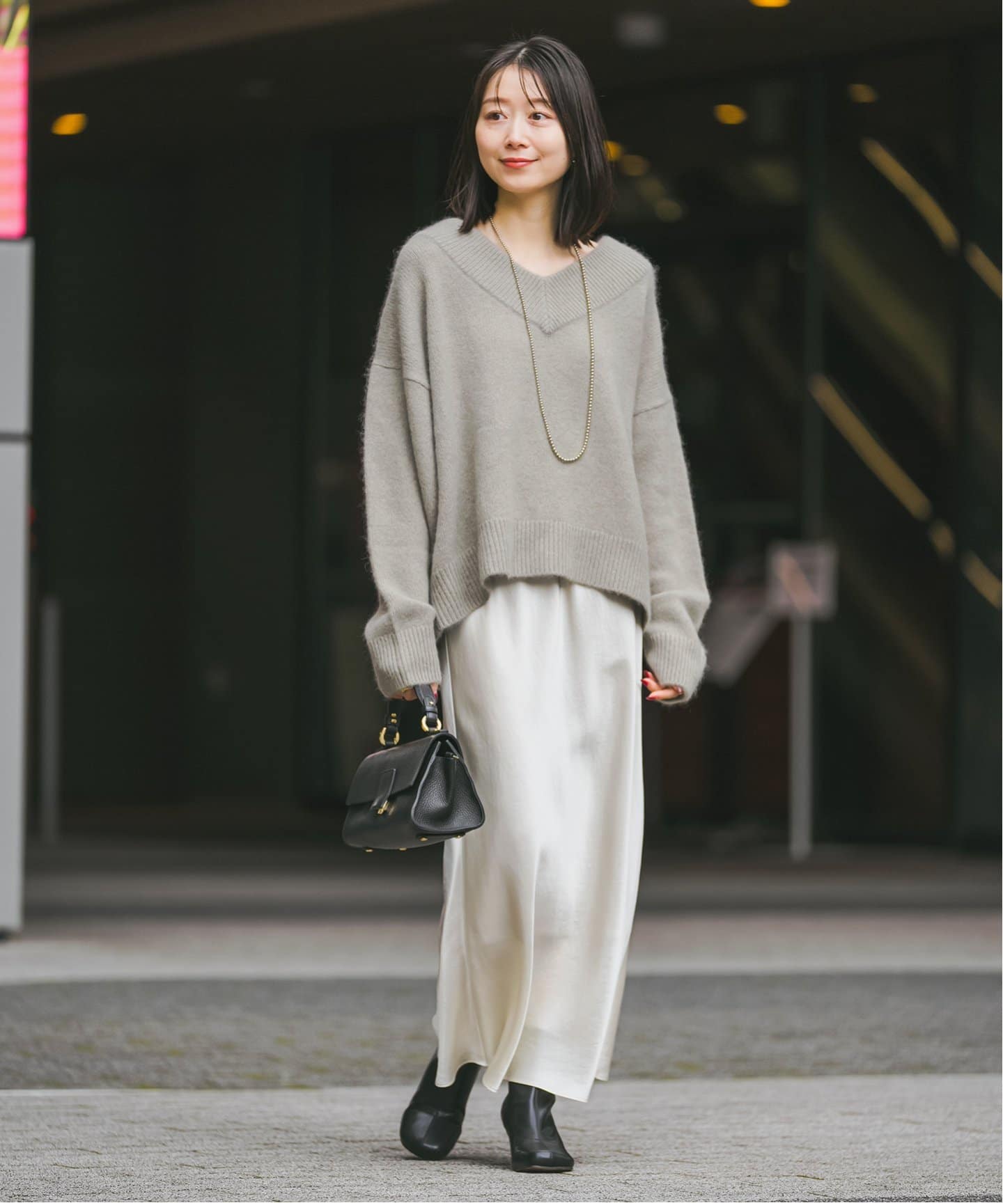 追加》YAK/ヤク ワイドVネックニット 3（ニット／セーター）｜NOBLE