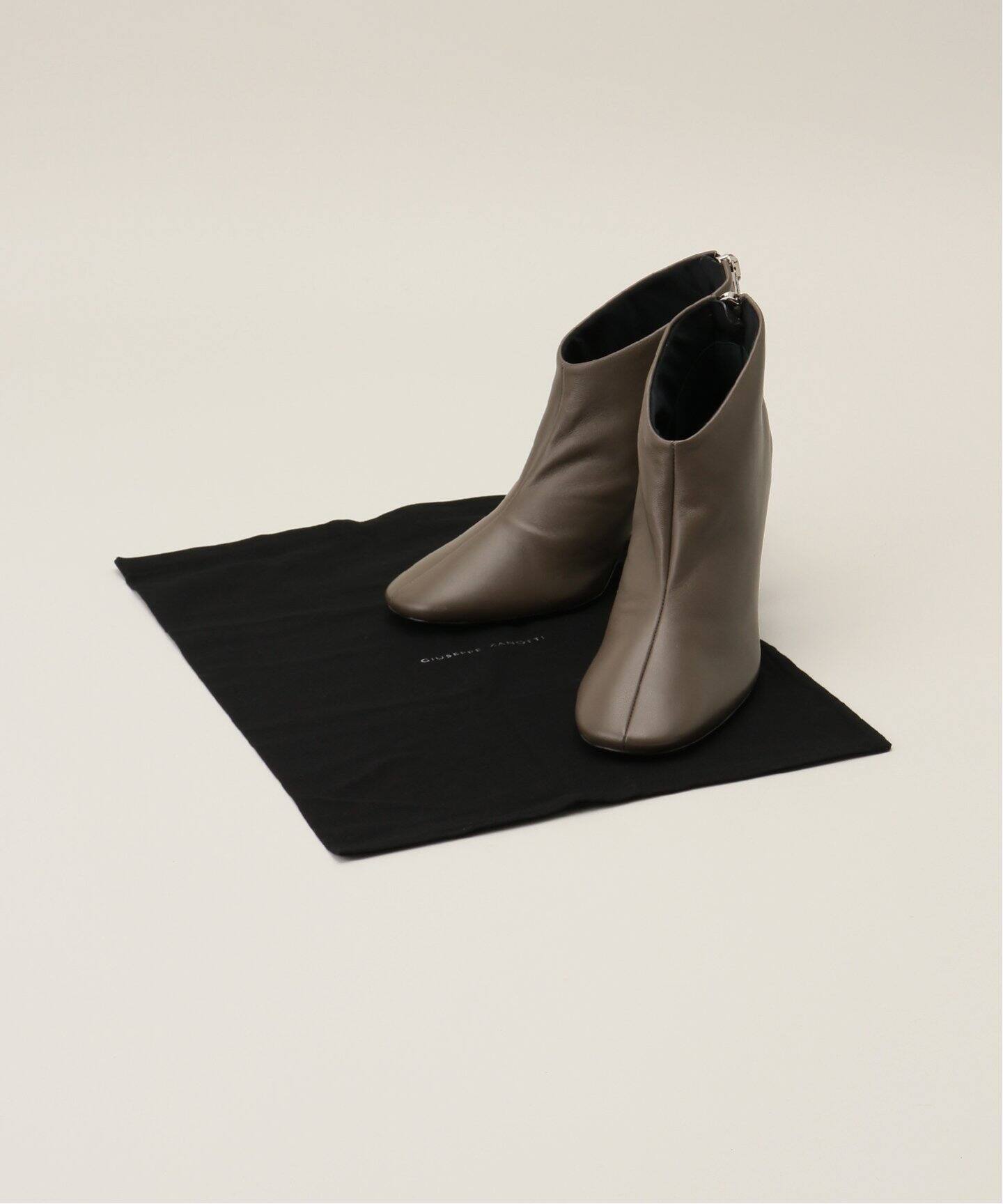 GIUSEPPE ZANOTTI/ジュゼッペ ザノッティ】 SHORT BOOTS（ブーティ