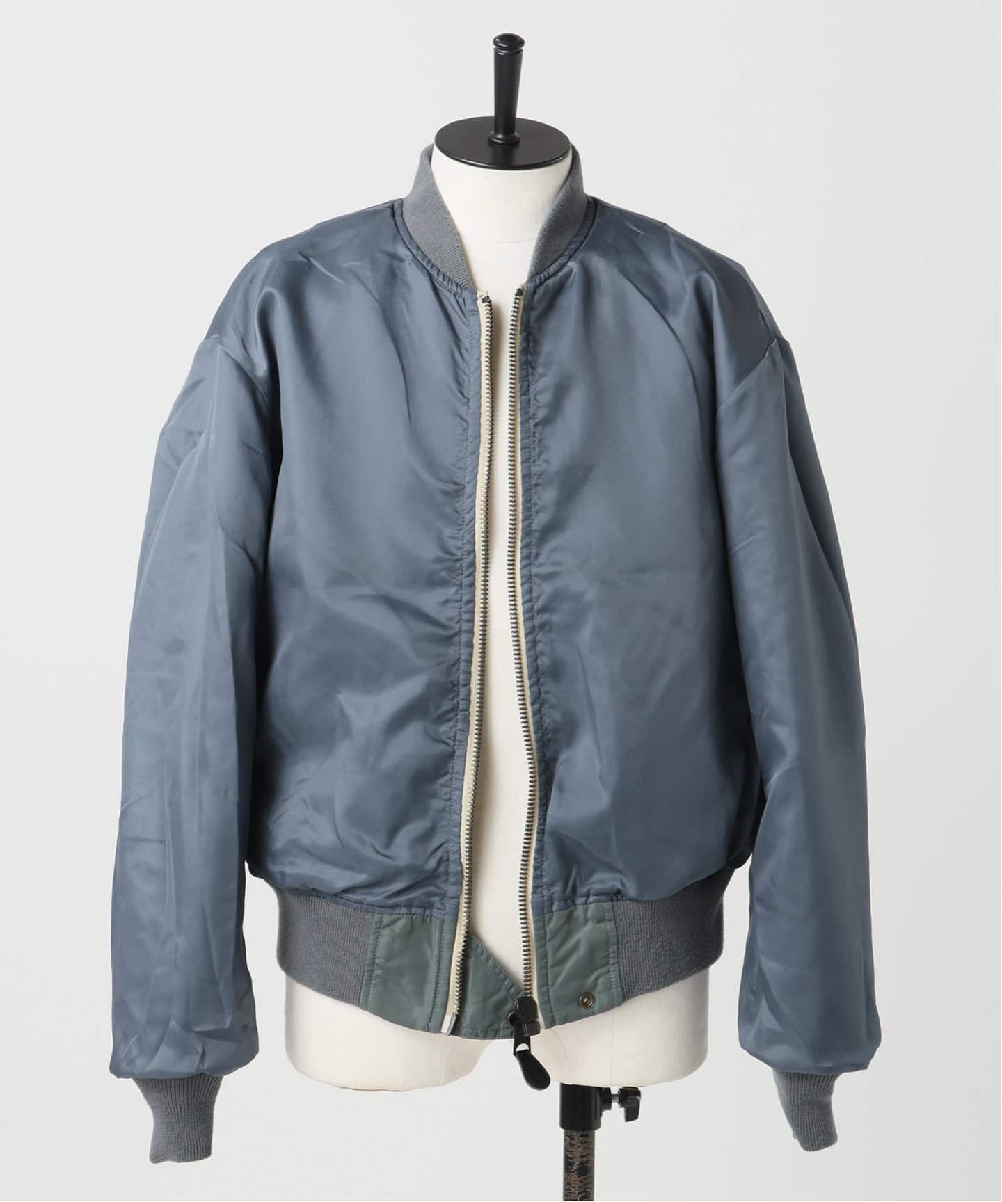 AVIREX / アヴィレックス 別注 L-2Bフライトジャケット（ミリタリー