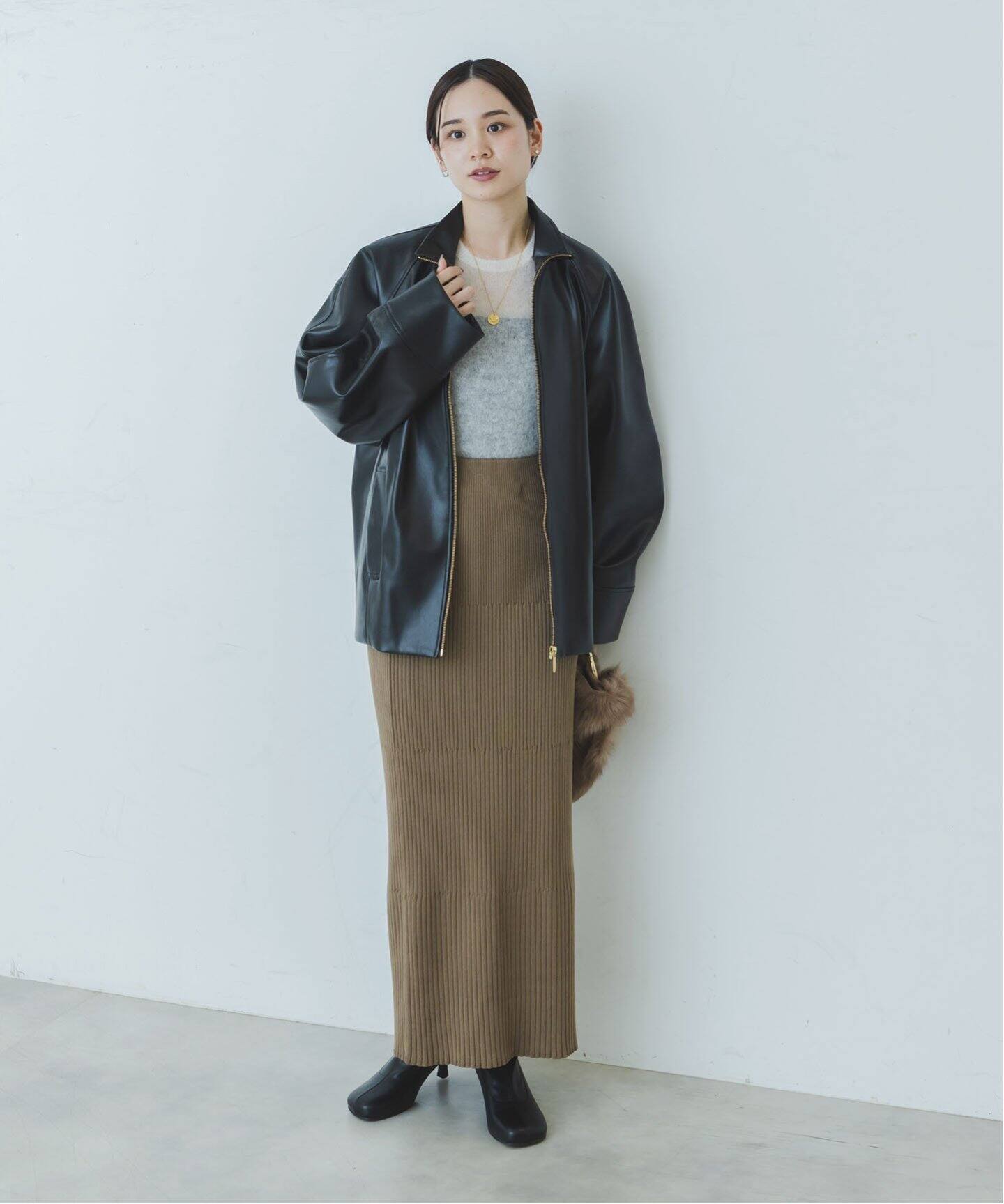 フェイクレザースタンドカラーコクーンブルゾン（その他ブルゾン