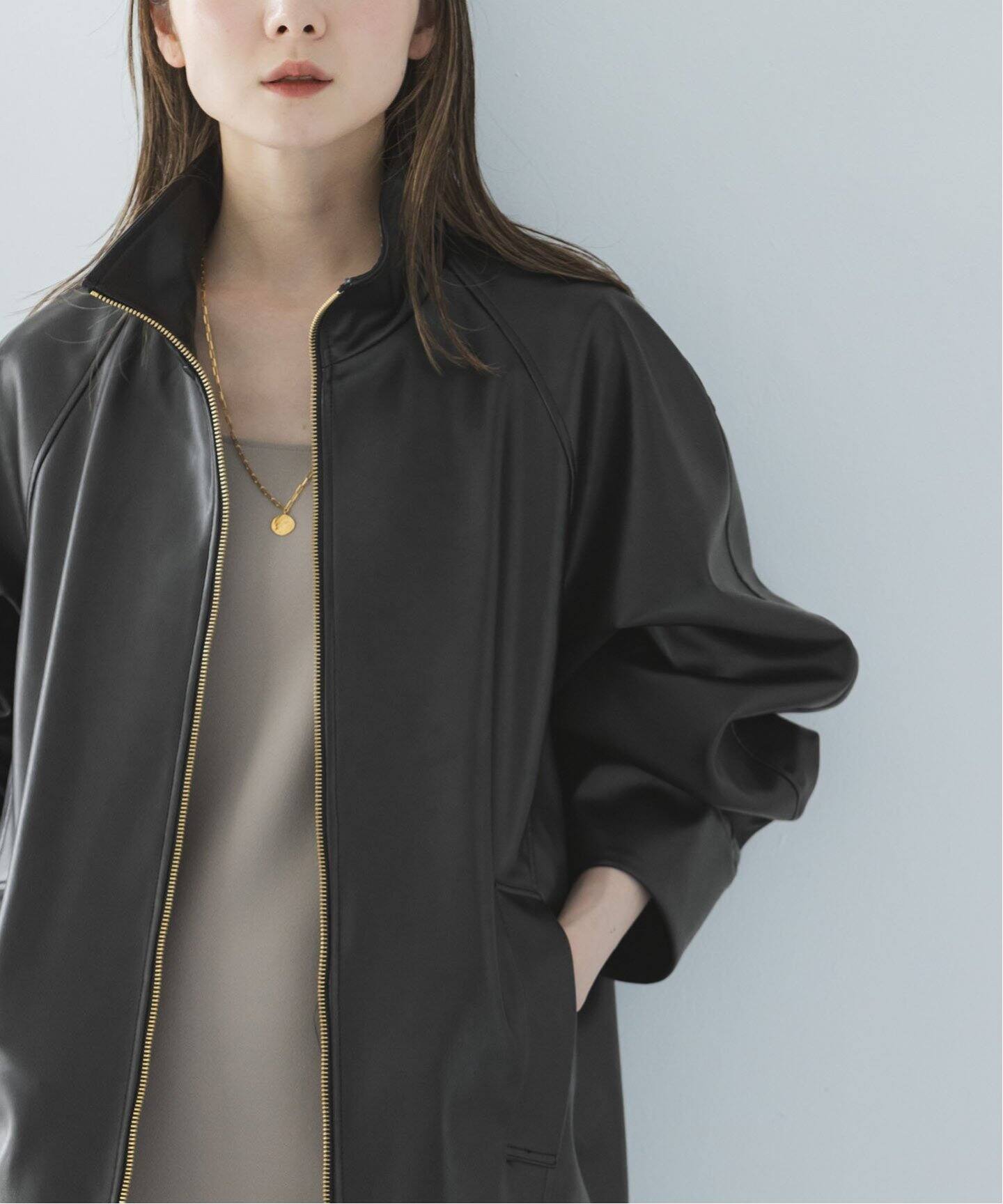 フェイクレザースタンドカラーコクーンブルゾン（その他ブルゾン