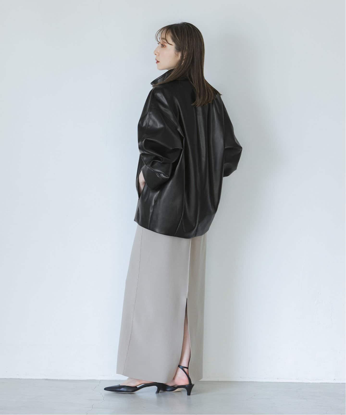 フェイクレザースタンドカラーコクーンブルゾン（その他ブルゾン