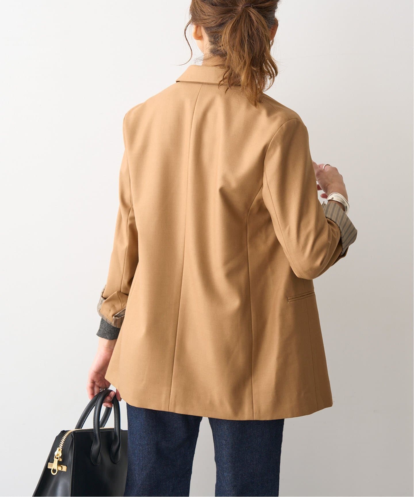 ウールブレンドダブルブレストジャケット（テーラードジャケット