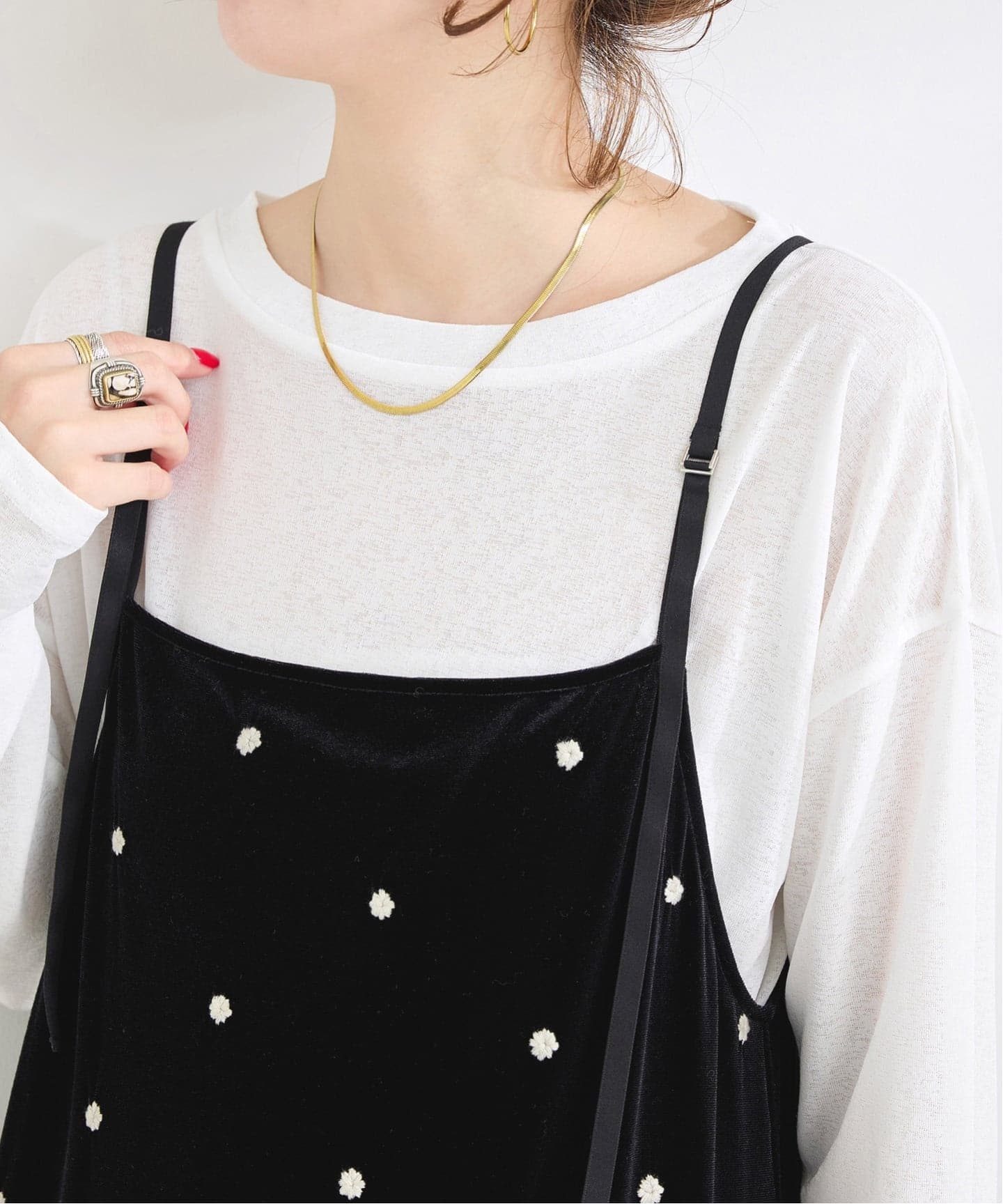 追加6》【WEB限定】手洗い可 / ベロアフラワー刺繍ワンピース