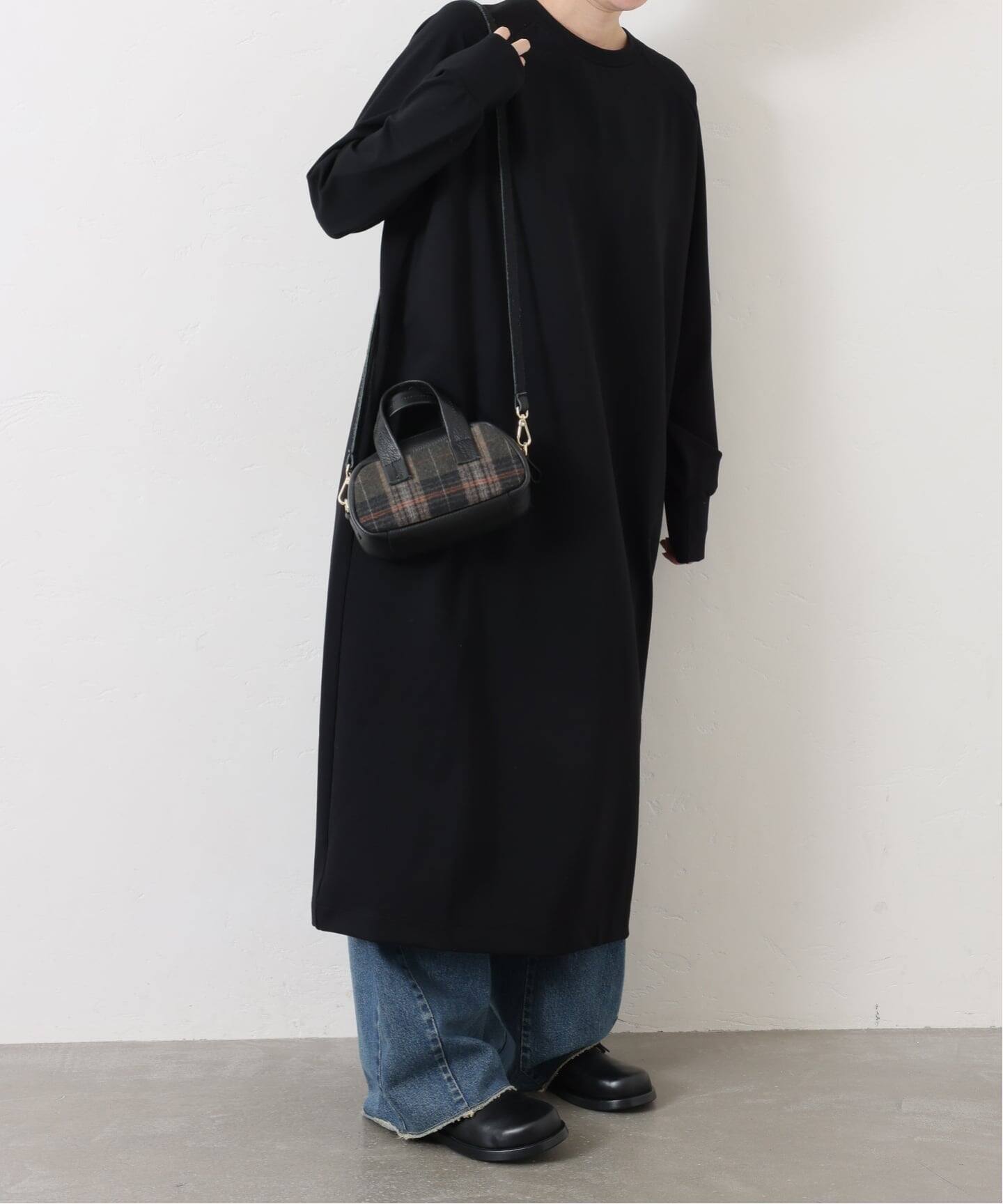 追加》ポンチ クルーネックワンピース（ワンピース）｜journal