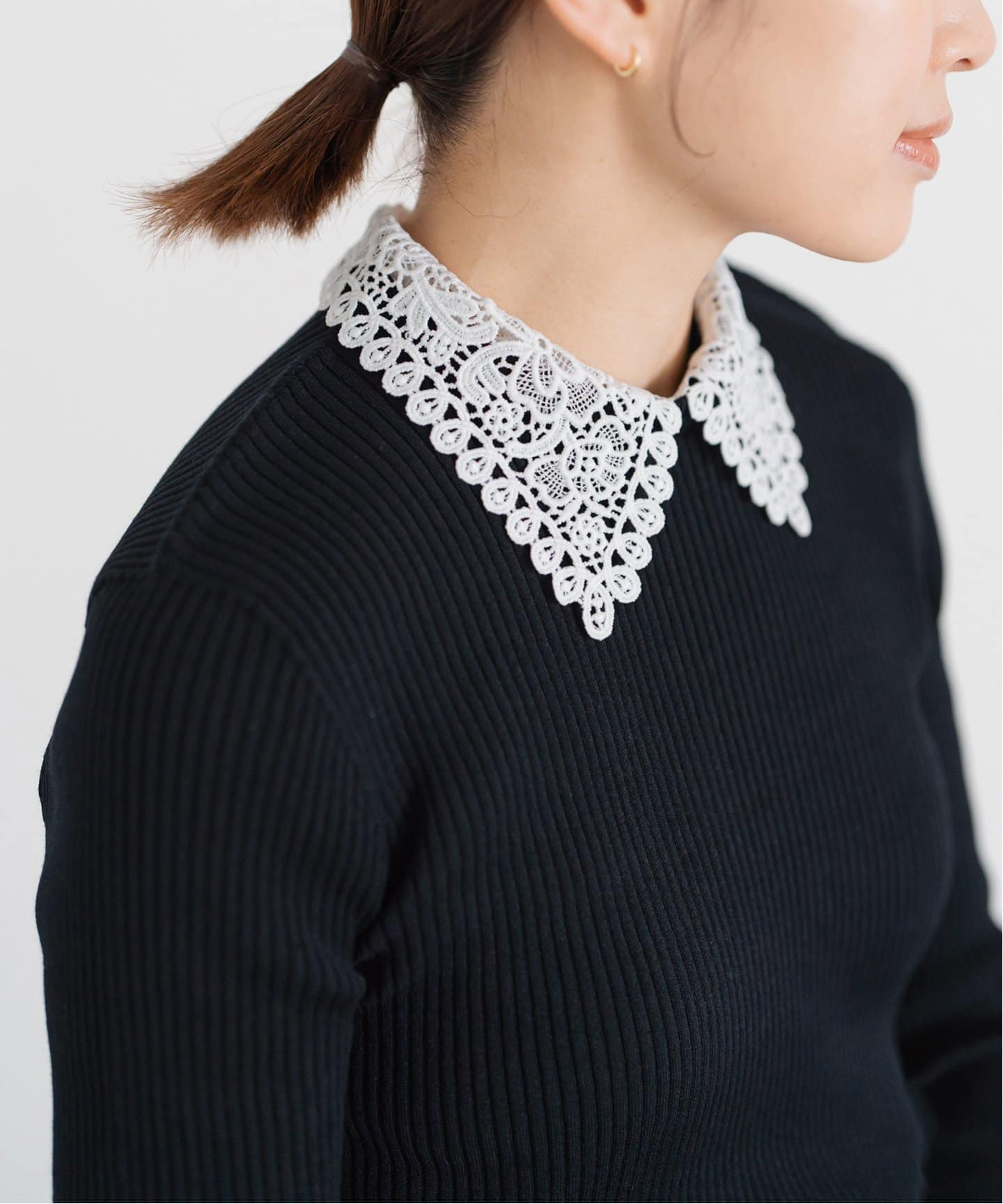 レース襟ホールガーメント リブプルオーバー（ニット／セーター