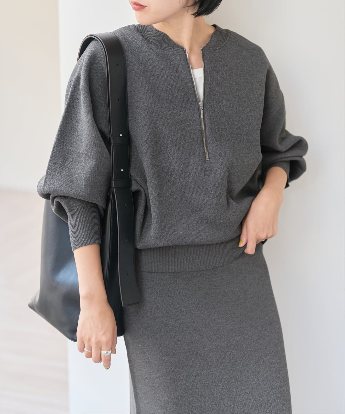 一部店舗+WEB限定》スウェットライクハーフジップニットプルオーバー