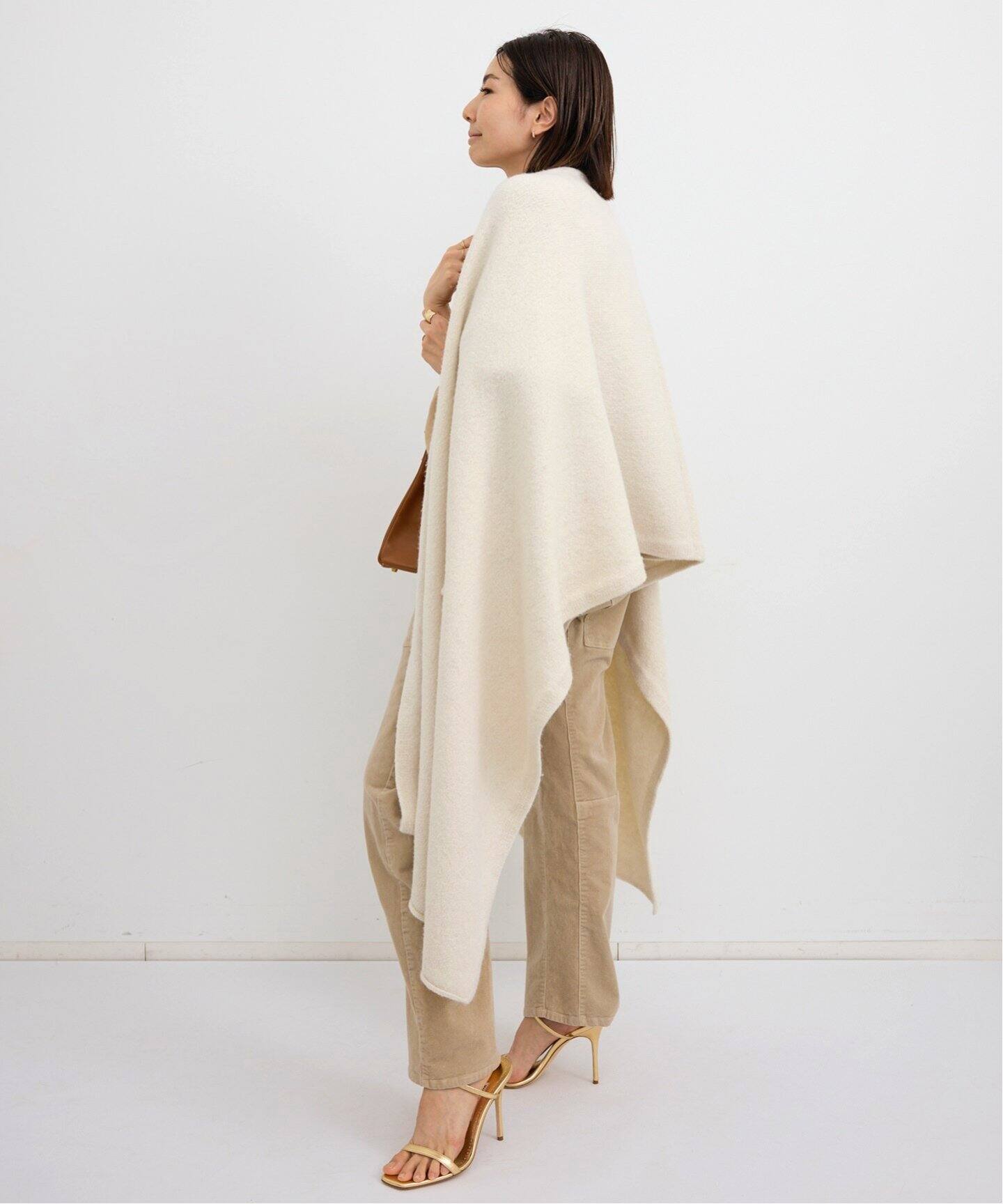LAUREN MANOOGIAN/ローレン マヌージアン】 U CAPE（ストール）｜L