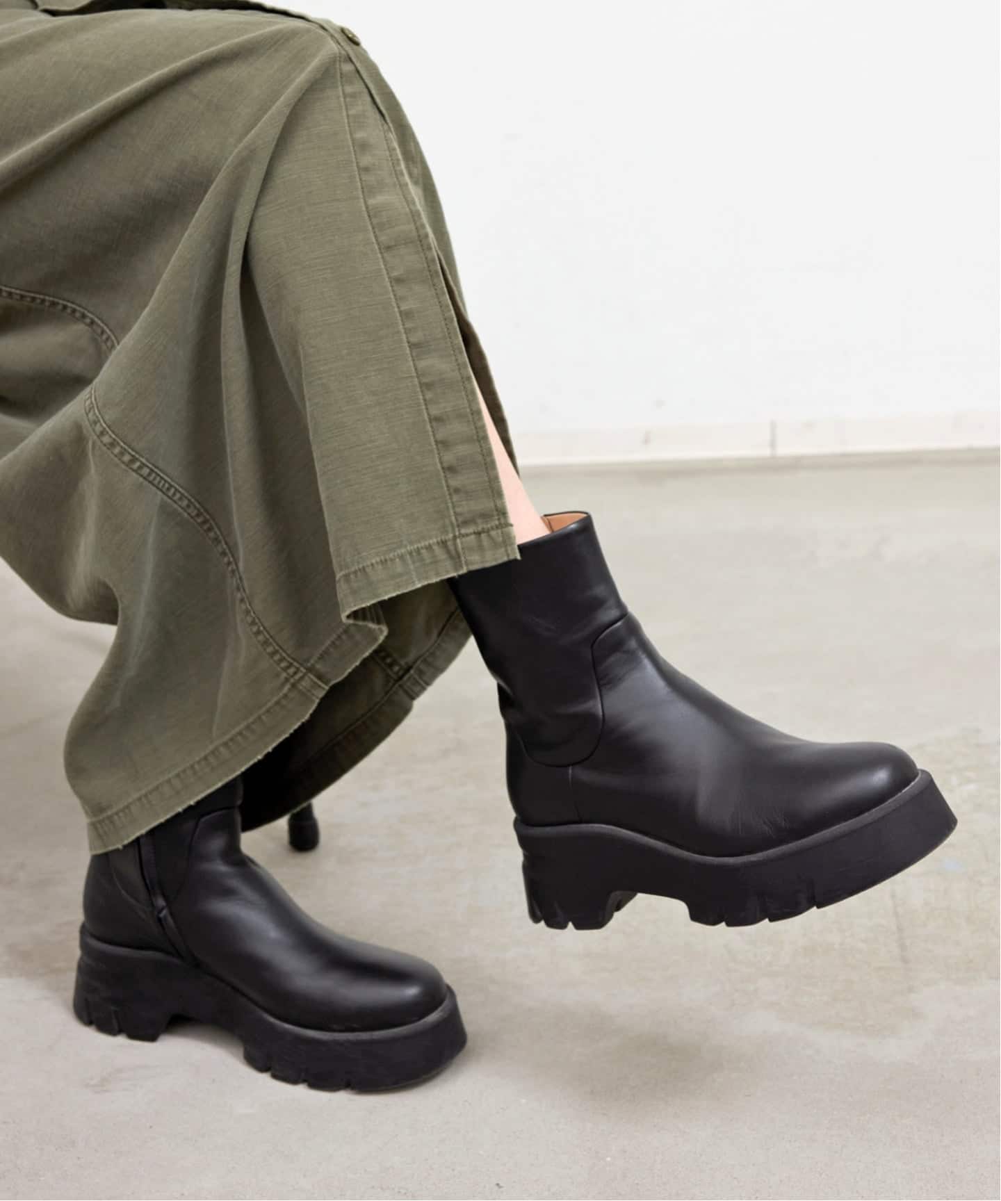 GIANVITO ROSSI/ジャンヴィト ロッシ】 SHORT BOOTS（ブーティ