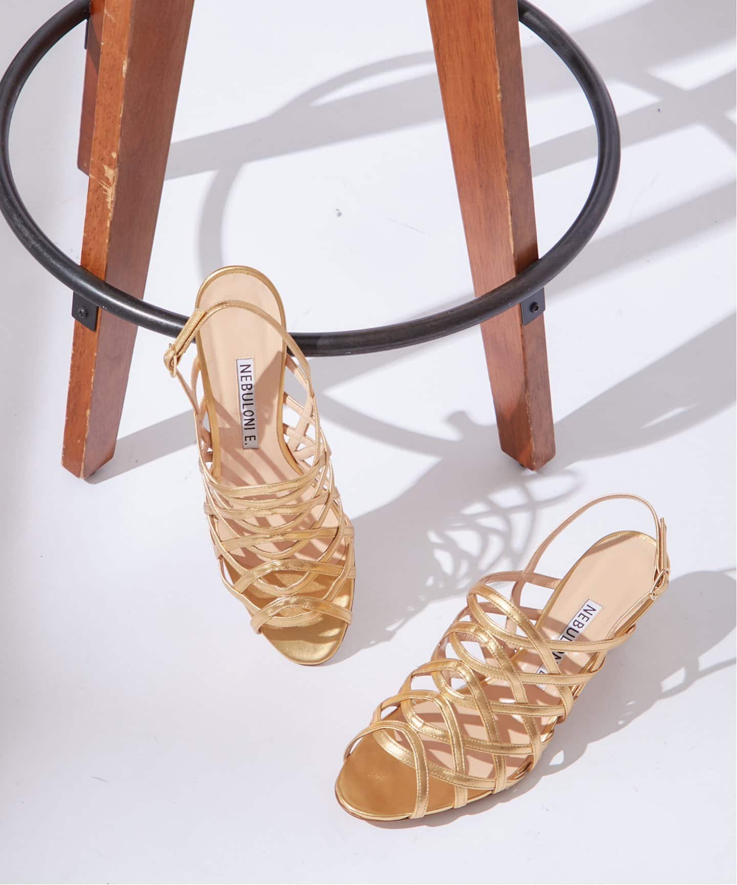 NEBULONI E. /ネブローニ】ラウンドメッシュ サンダル（サンダル