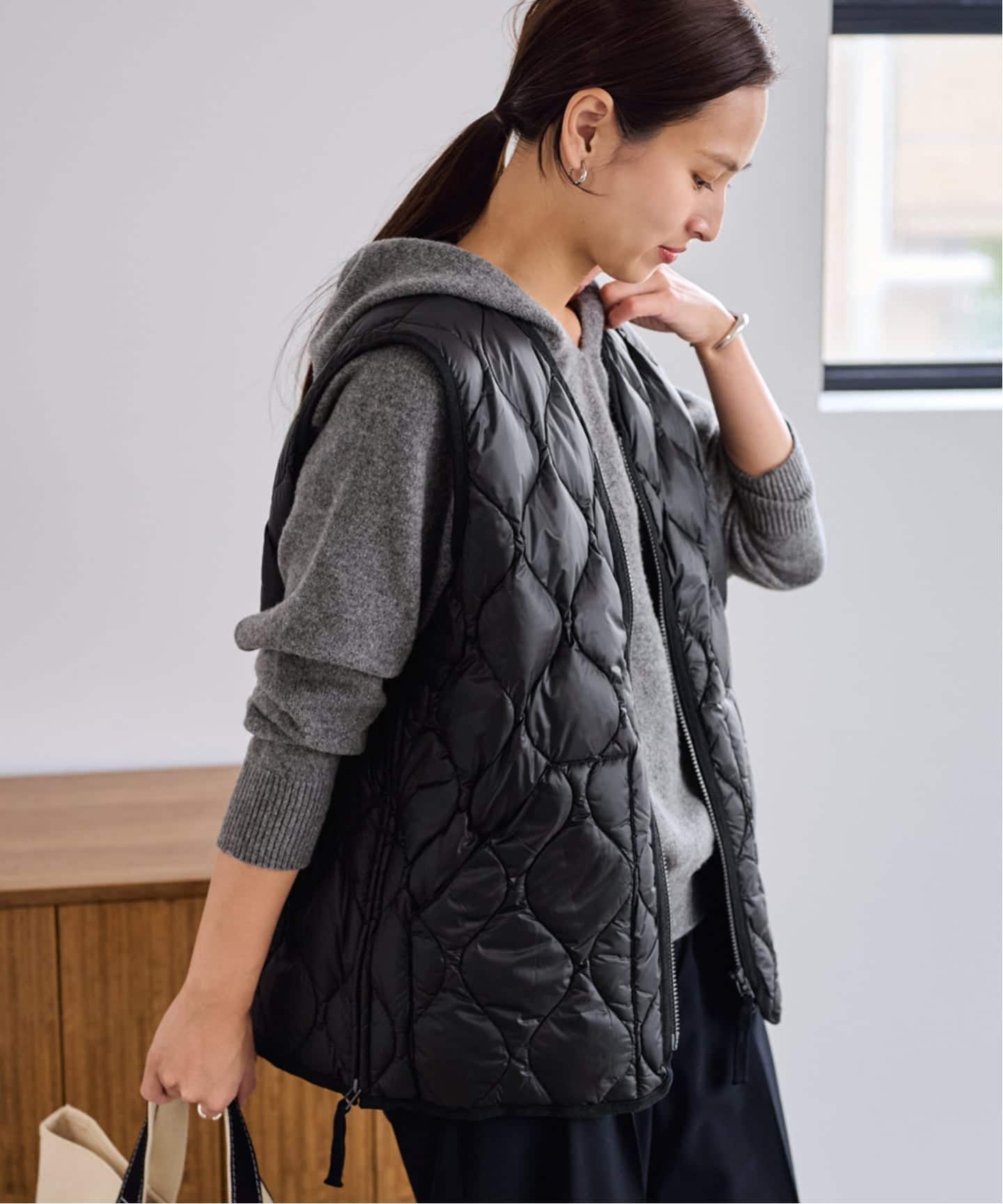 TAION/タイオン MILITARY V NECK WZIPダウンベスト（ダウン・中綿