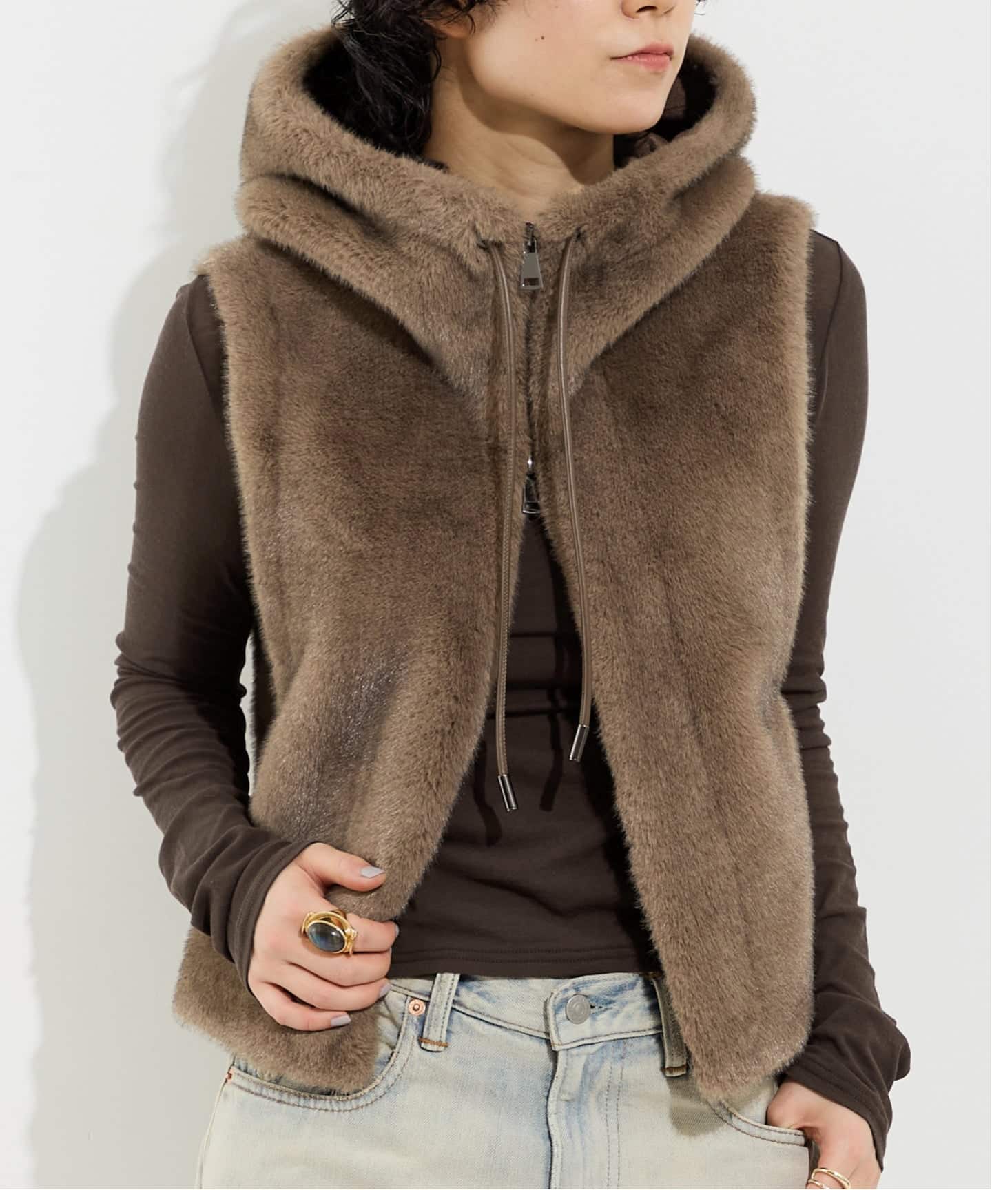 LOU ANDREA/ルーアンドレア】 HOOD VEST（ジレ）｜L'Appartement