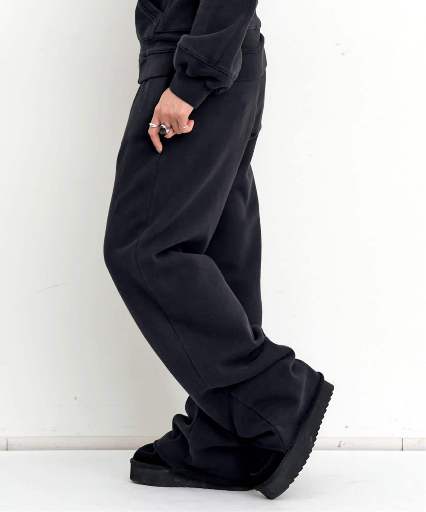 R13/アールサーティーン】 DOUBLE PLEAT SWEAT PANT（スウェットパンツ