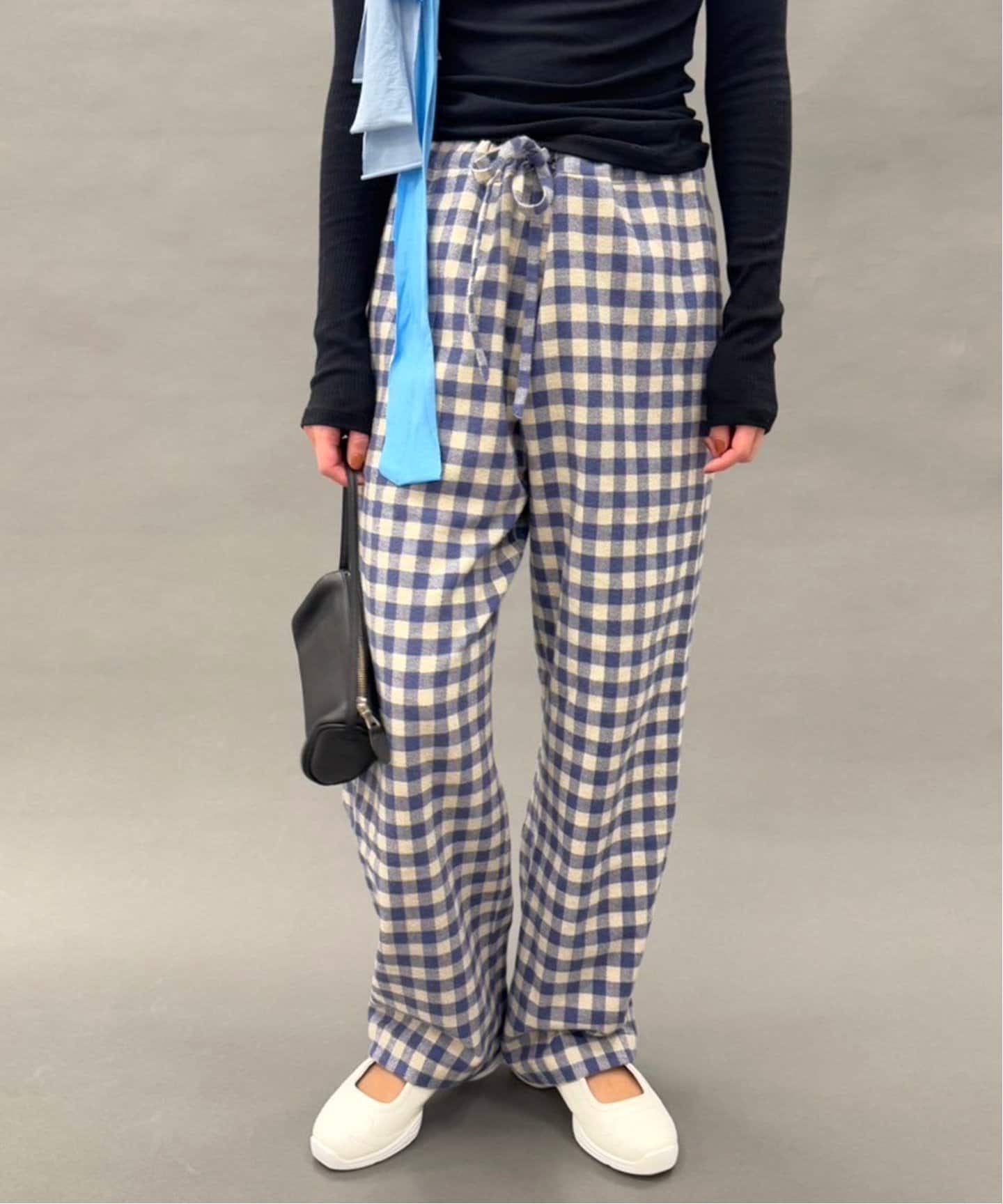 とにかく楽ちん！年末年始にも穿きたいluluのイージーパンツ｜EDIT