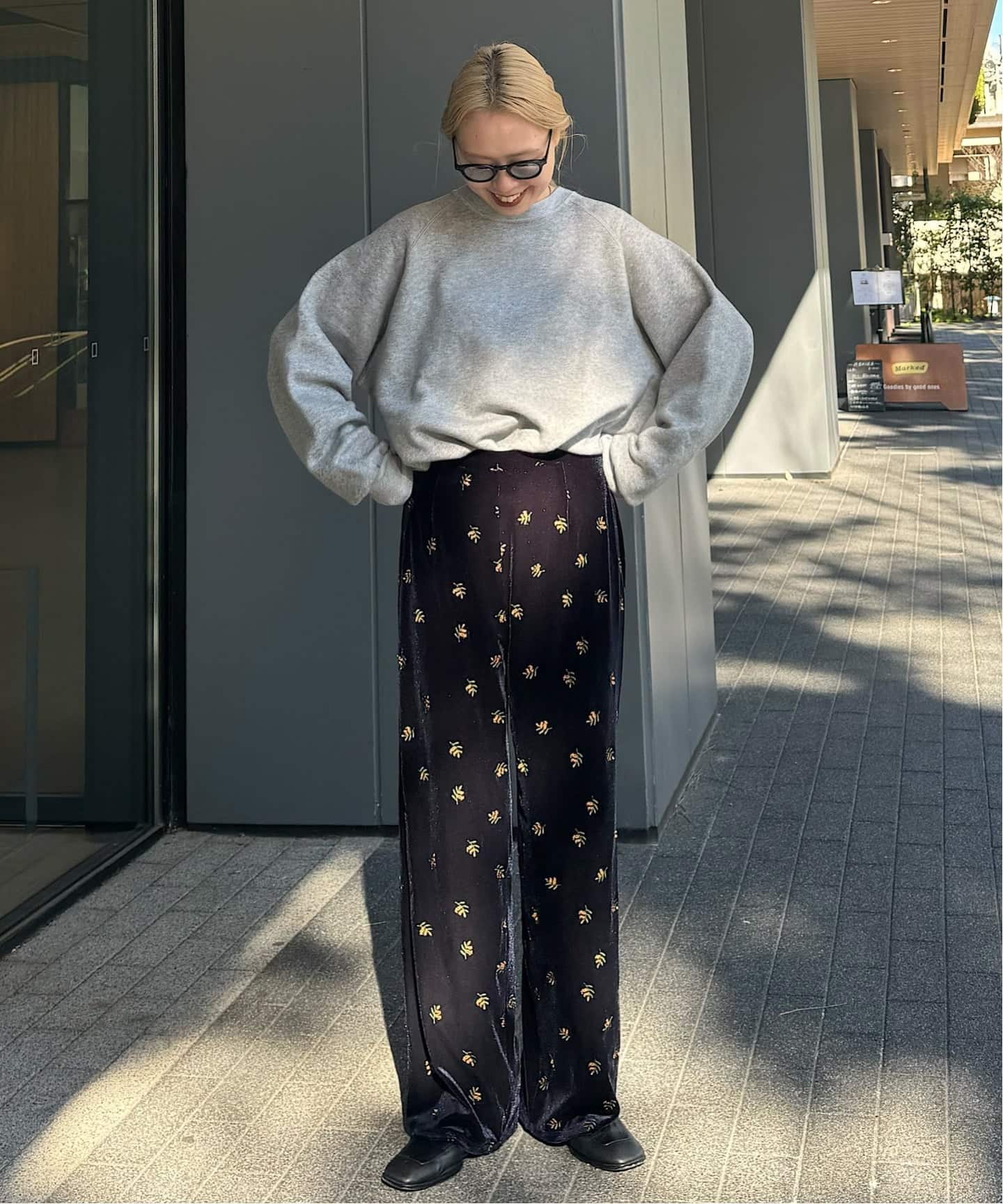 追加 刺繍ベロアフレアパンツ（スラックス）｜OUTDOOR PRODUCTS