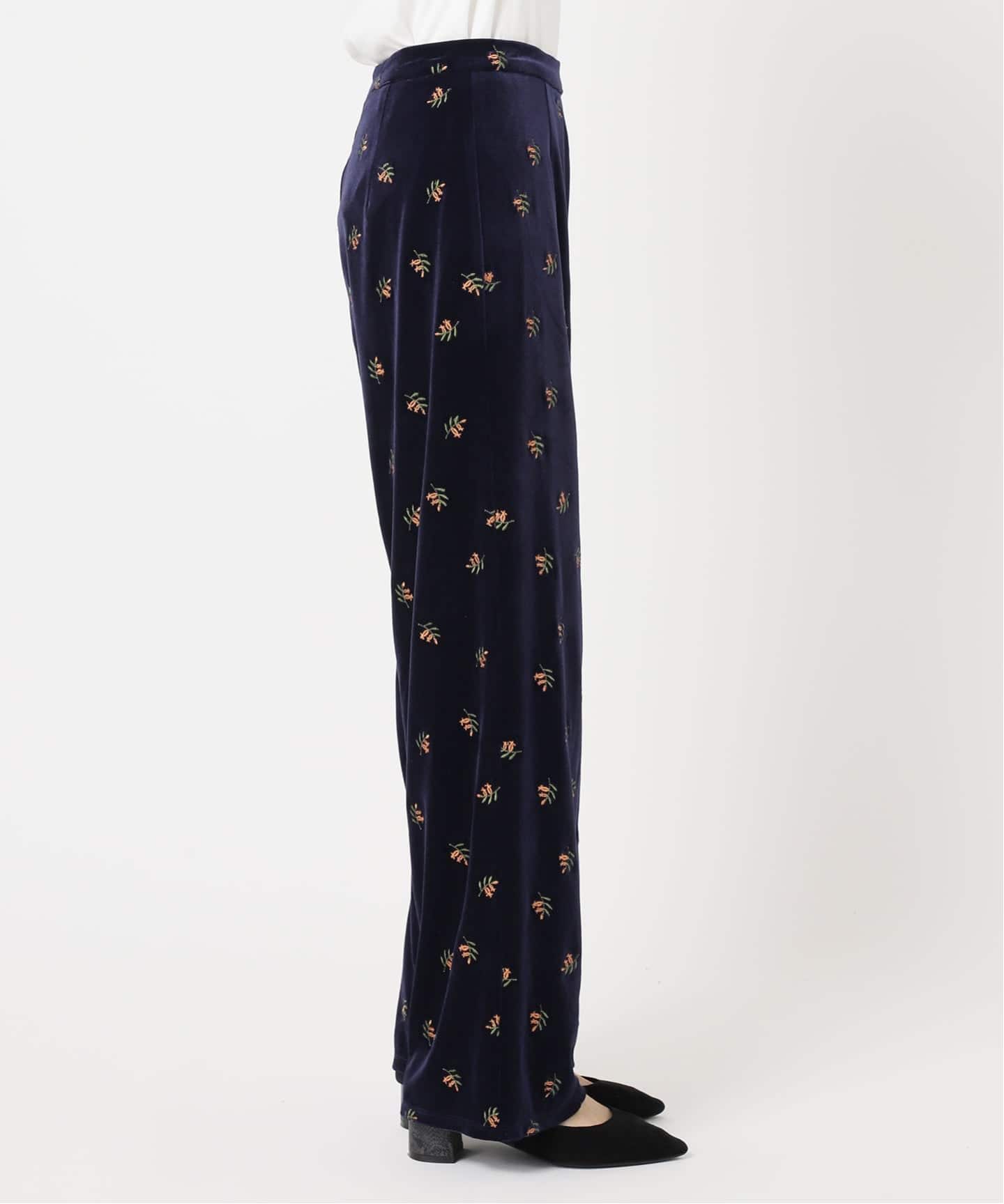 追加 刺繍ベロアフレアパンツ（スラックス）｜OUTDOOR PRODUCTS