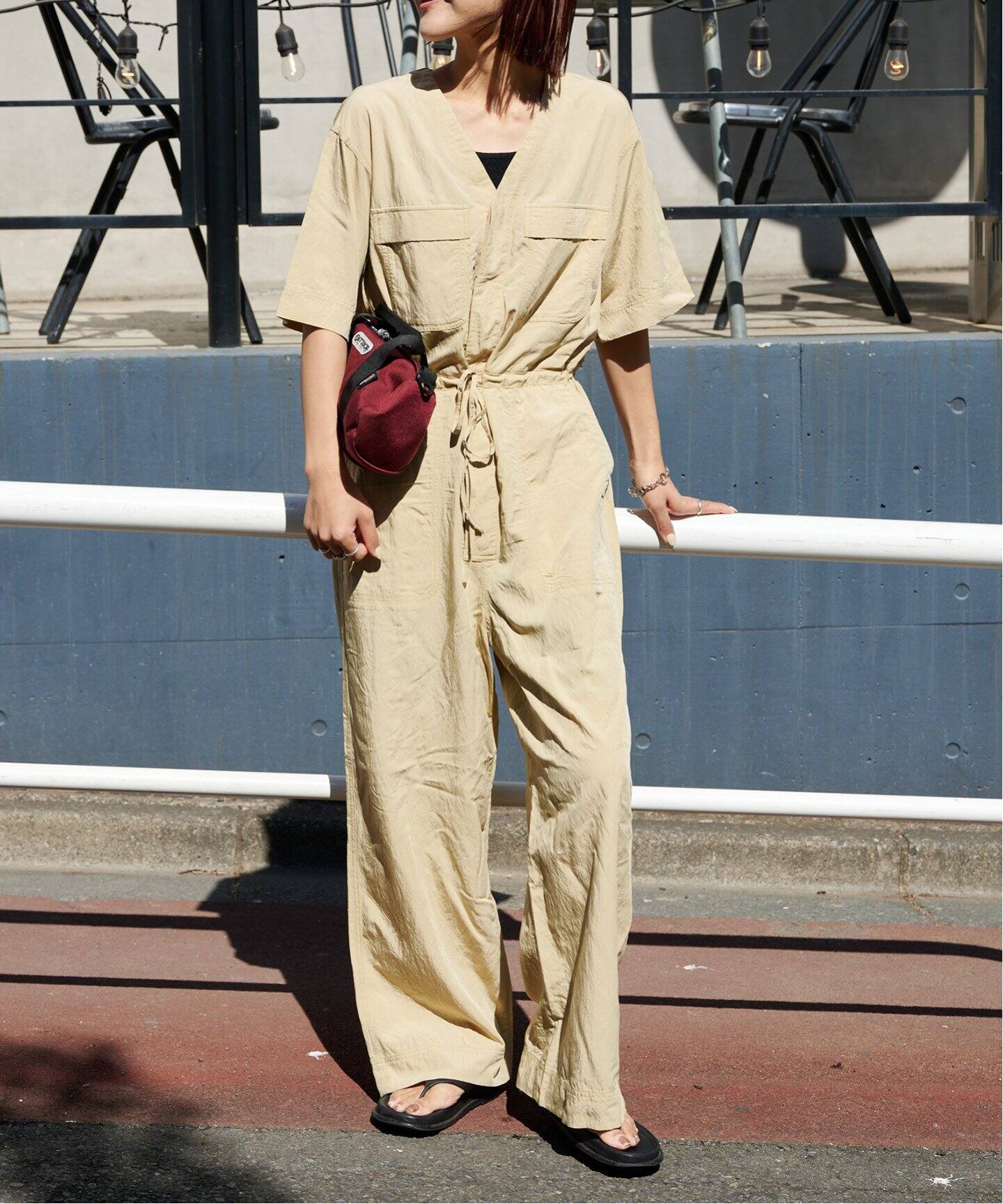 ダブルポケットVネックオールインワン（つなぎ／オールインワン