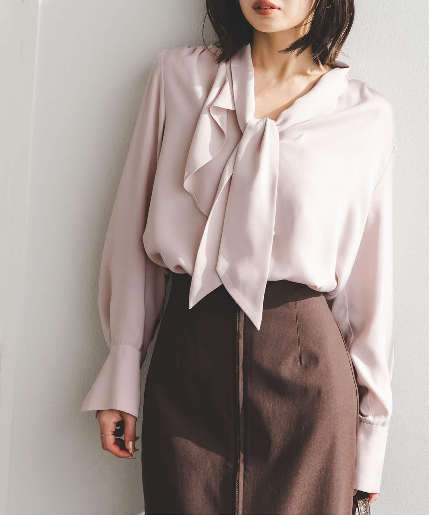 WEB＆日本橋店限定・追加予約》ロイヤルサテンボウタイブラウス