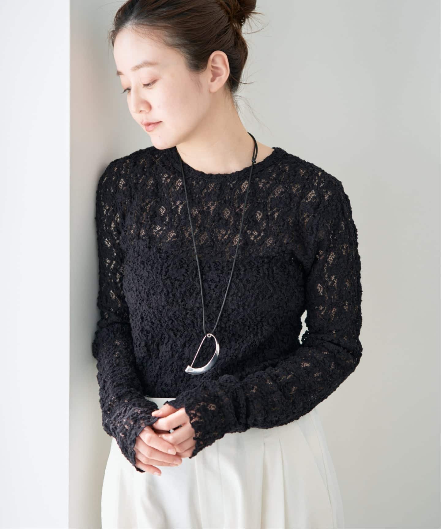 一部カラーWEB限定/追加4予約》Flowerストレッチレースプルオーバー（T