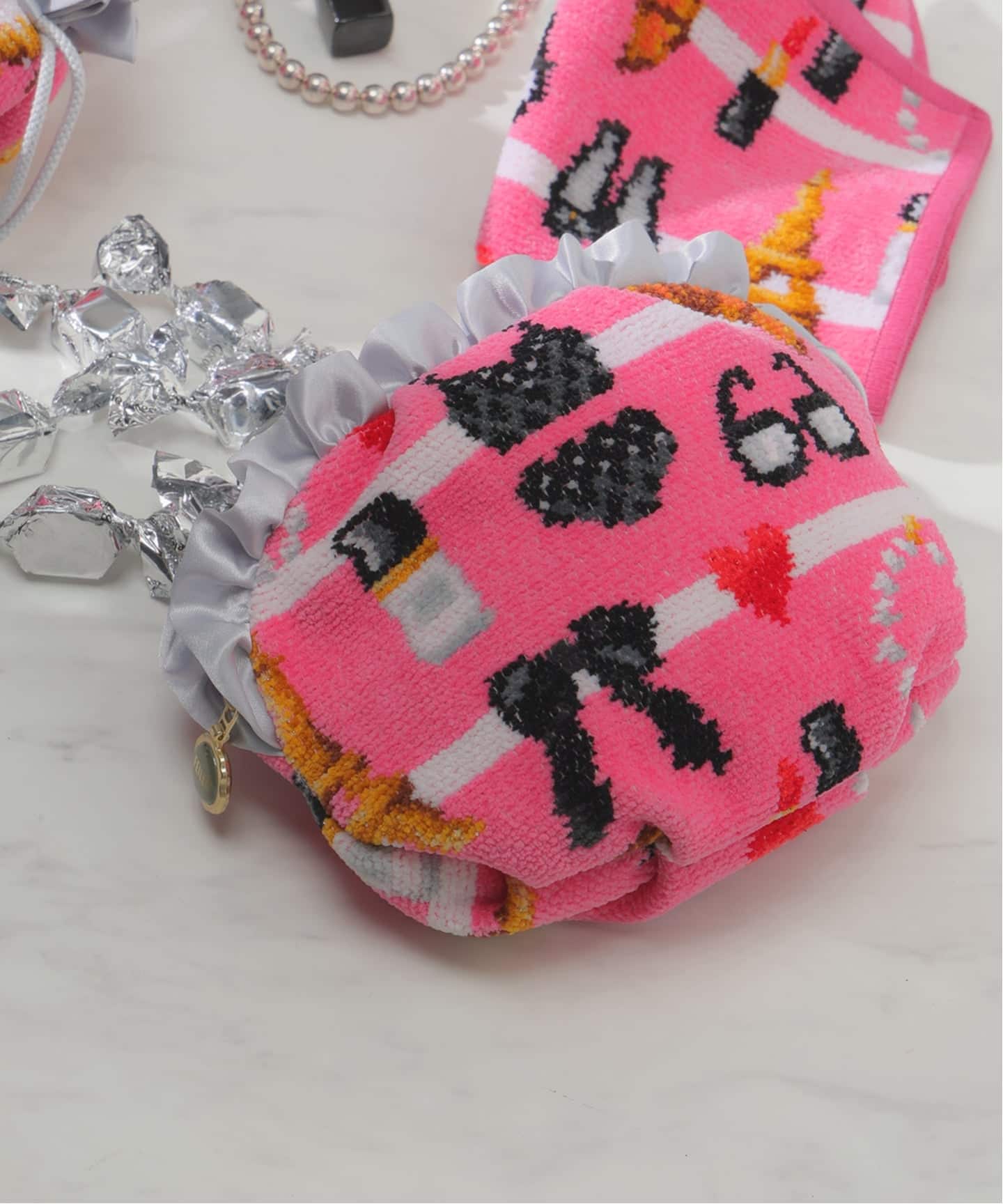 FEILER/フェイラー】別注 ROSE IENA フリルシェルポーチ（ポーチ