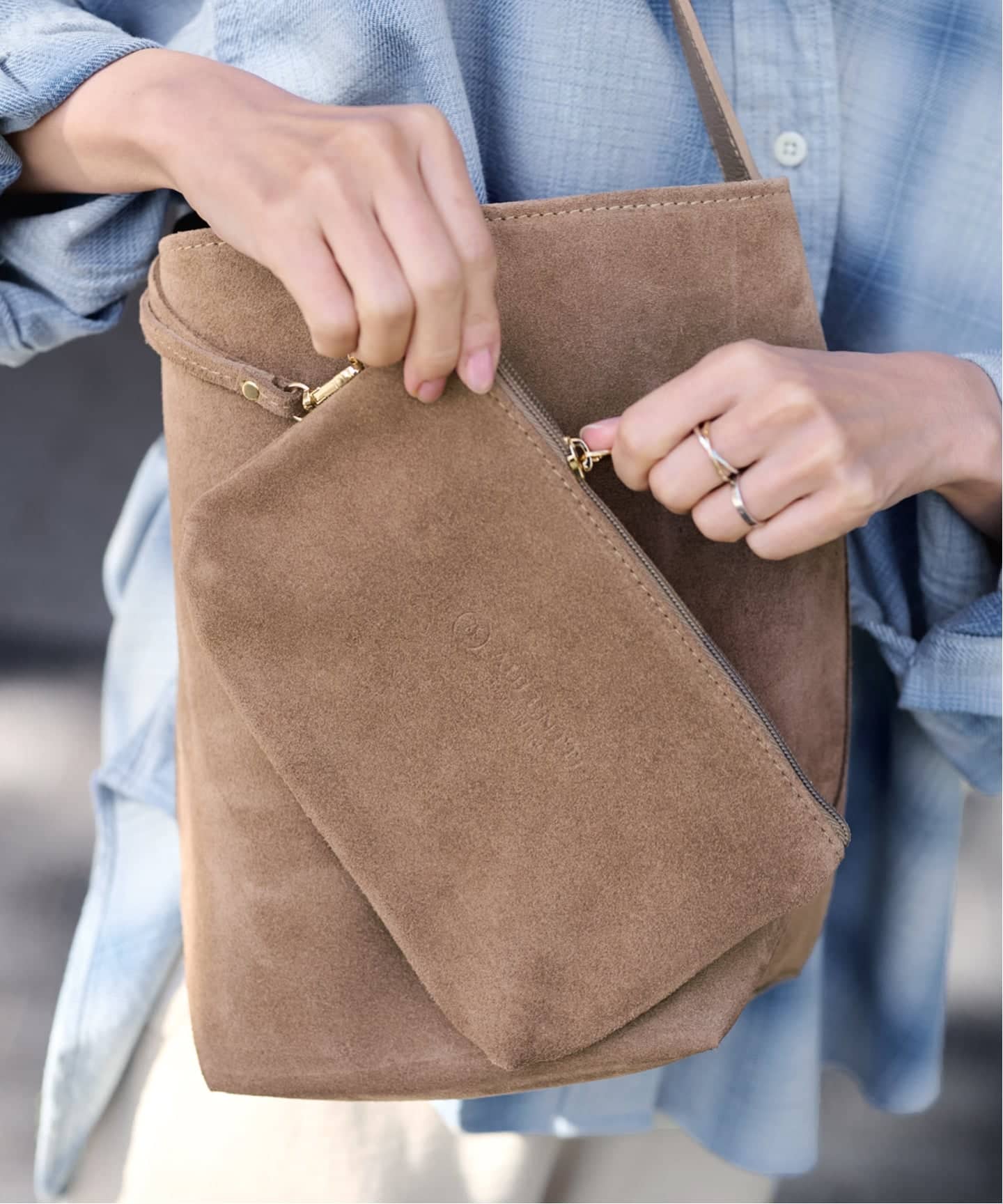 AULENTTI/オウレンティ ONE HANDLE TOTE WITH POACH（トートバッグ