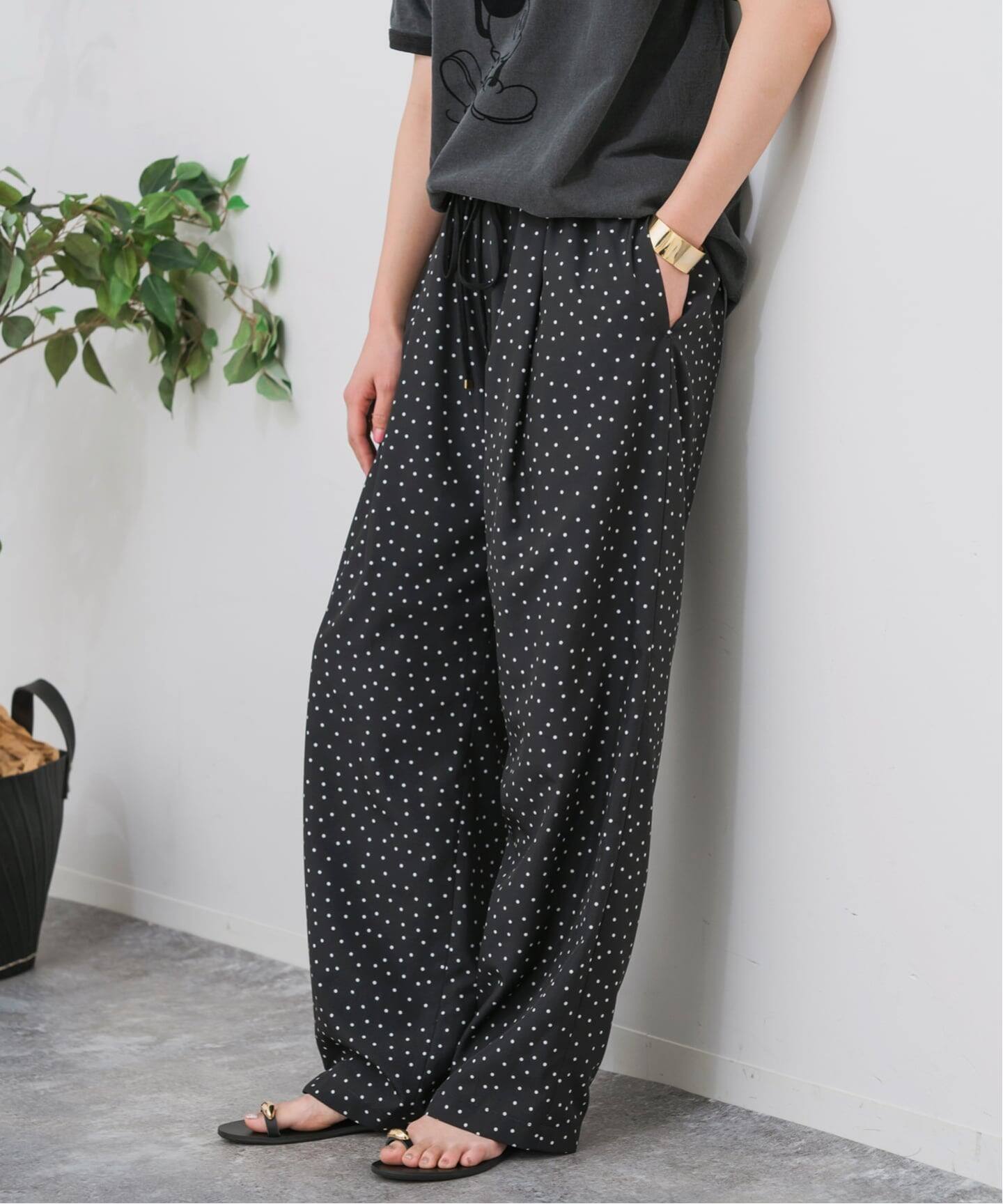 WEB限定 / 追加》ドットプリントイージーストレートパンツ（スラックス