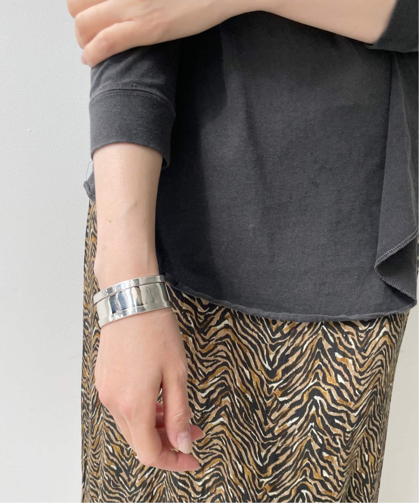 アパルトモンMARIA RUDMAN SILVER BIG BANGLE