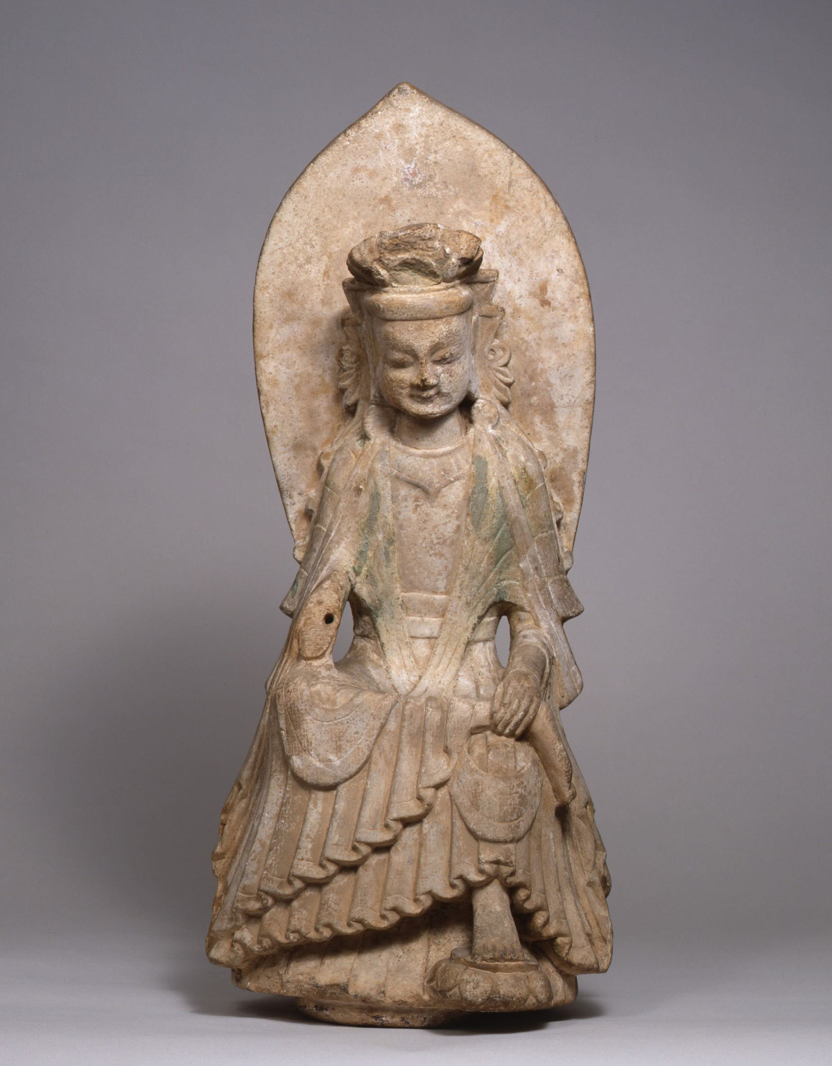 重要文化財「菩薩半跏思惟像」 中国 北魏時代（6世紀前半） 永青文庫蔵