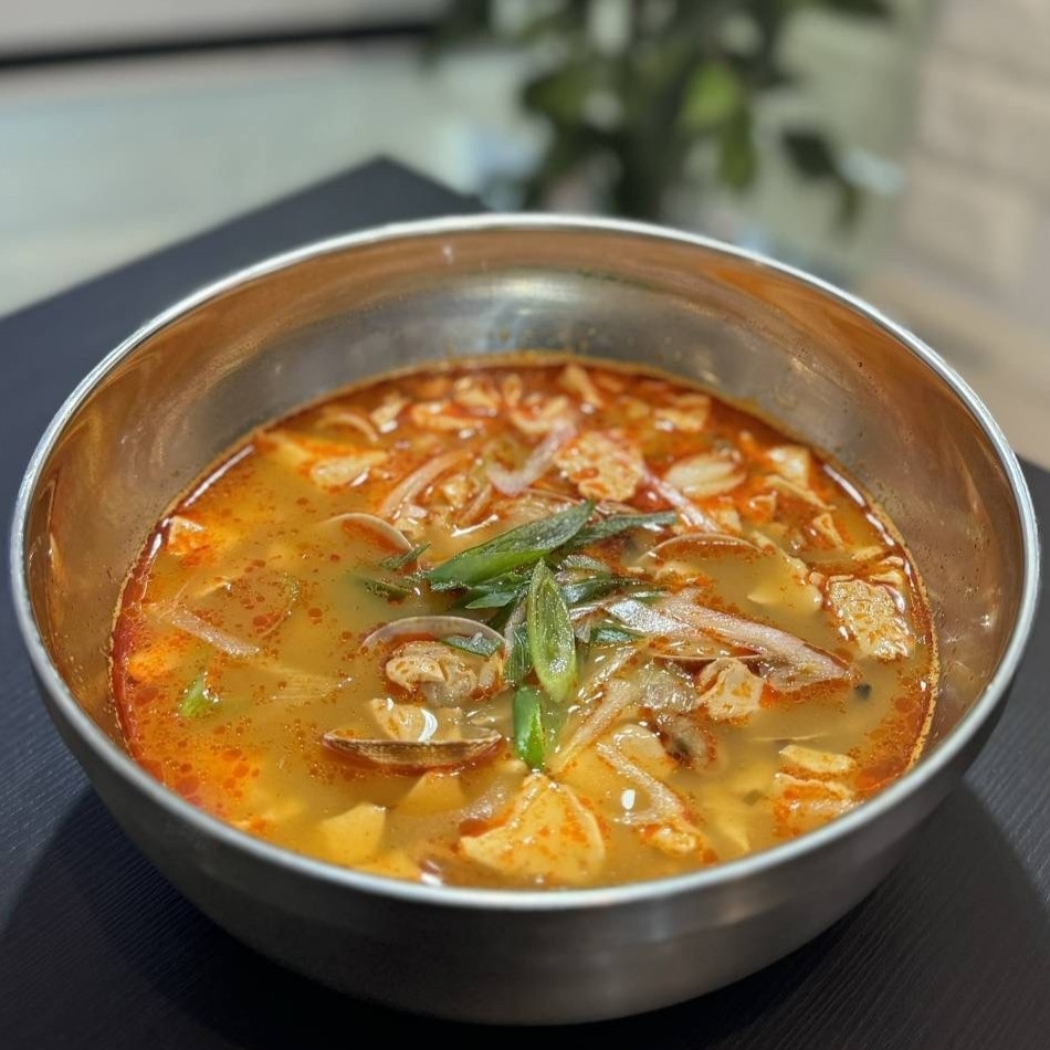 マンナムの「キムチチゲ」 - 福島経済新聞