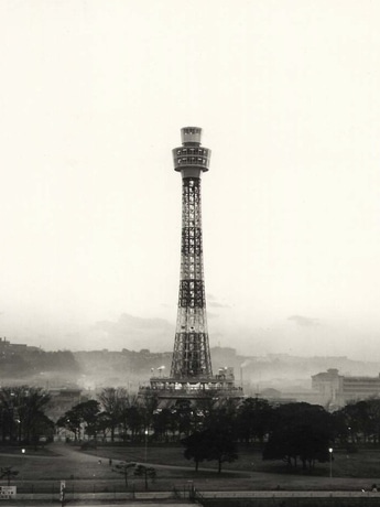 横浜マリンタワーと氷川丸が45年の歴史に幕－今後保存へ - ヨコハマ