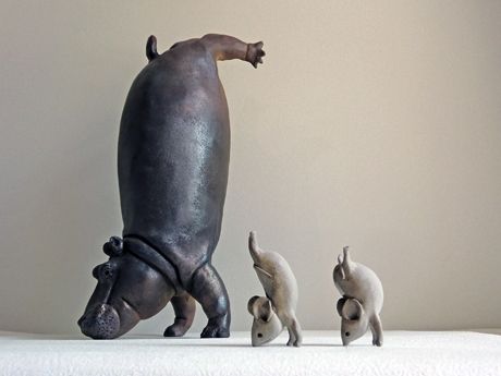 自由が丘で「陶の動物園」－表情豊かな陶製動物作品50種類を展示