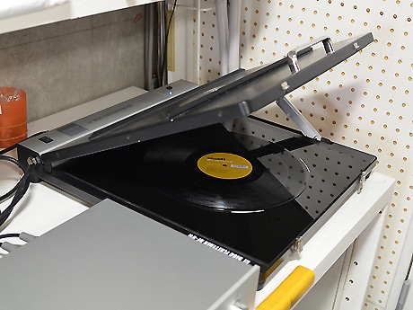 レコードの反りを直す－下北沢のレコード店「JETSET」のサービス好評