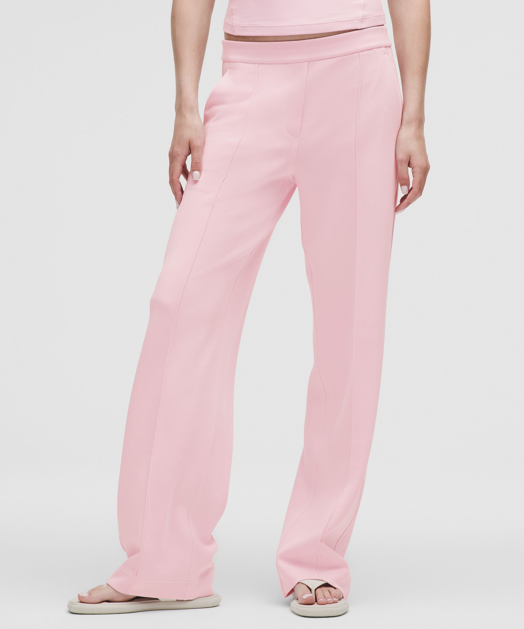 Softstreme Pintuck Mid-Rise Pant Short - Resale - lululemon Like