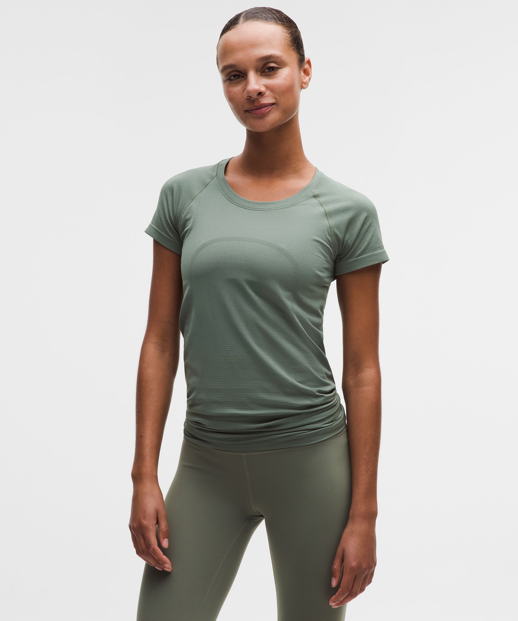 Swiftly Tech Short-Sleeve Shirt 2.0 *Hip Length | Women's Short